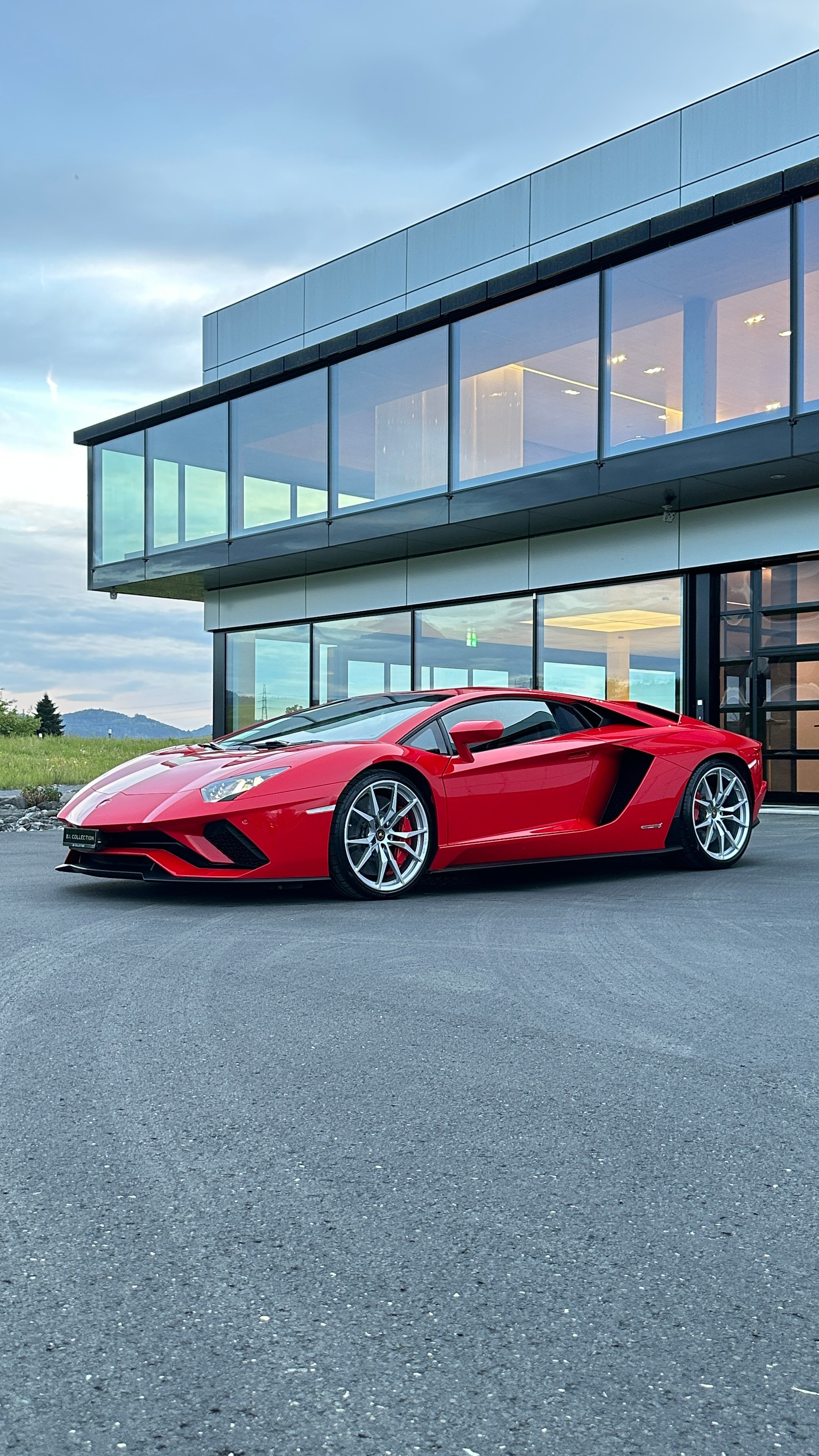 LAMBORGHINI Aventador S LP740-4 Coupé E-Gear-showroom-element-3