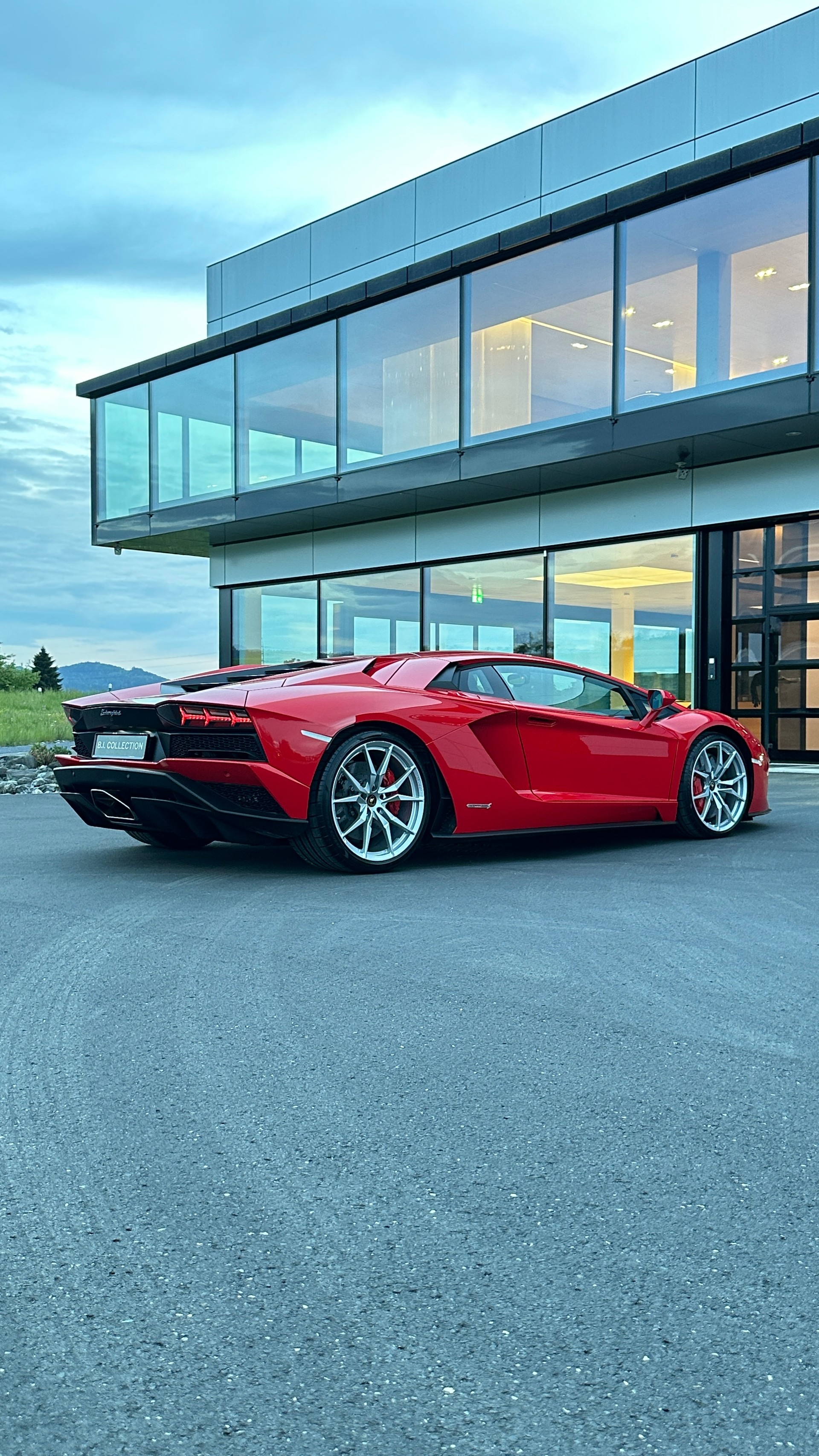 LAMBORGHINI Aventador S LP740-4 Coupé E-Gear-image-10