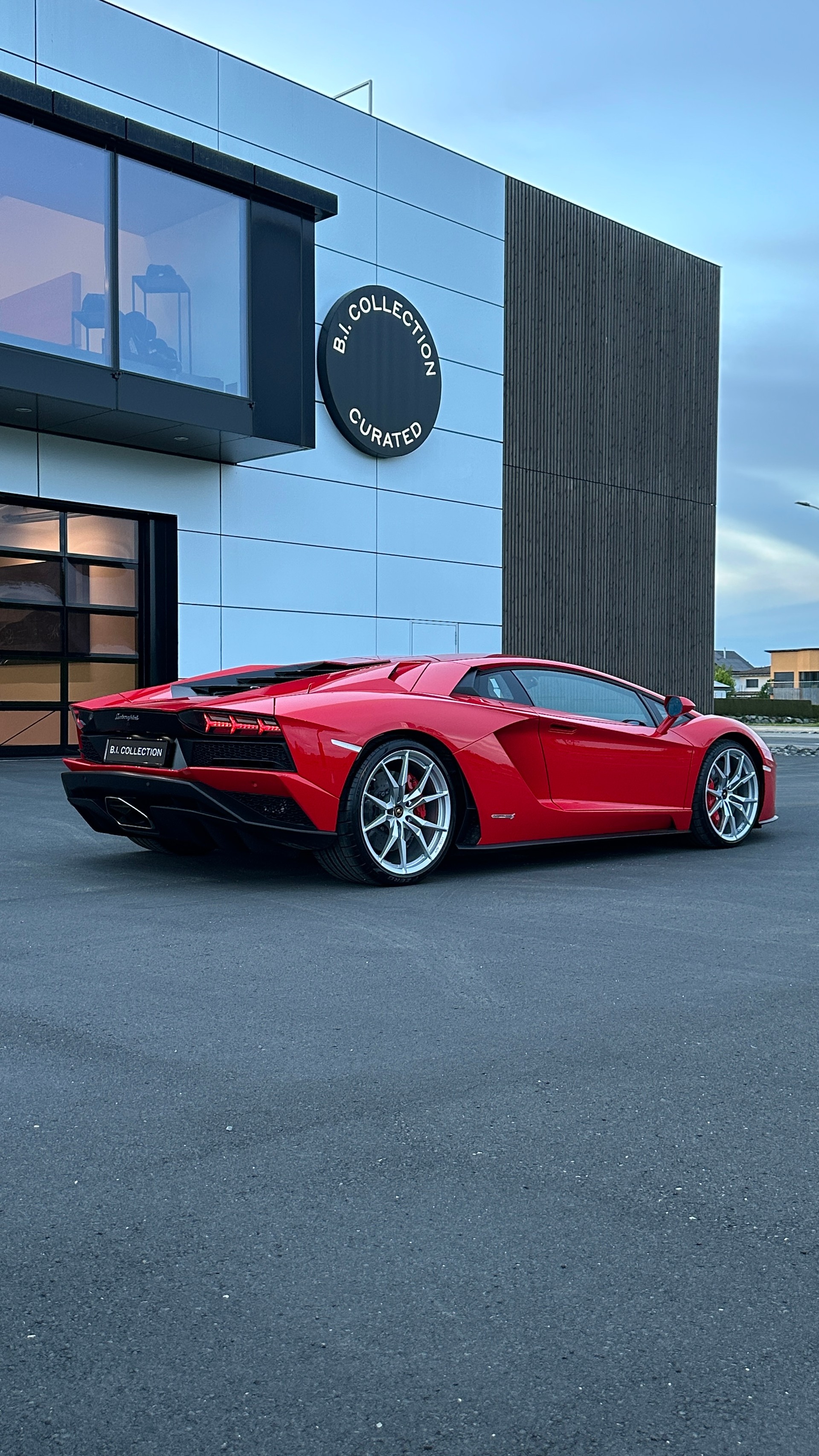 LAMBORGHINI Aventador S LP740-4 Coupé E-Gear-showroom-element-2