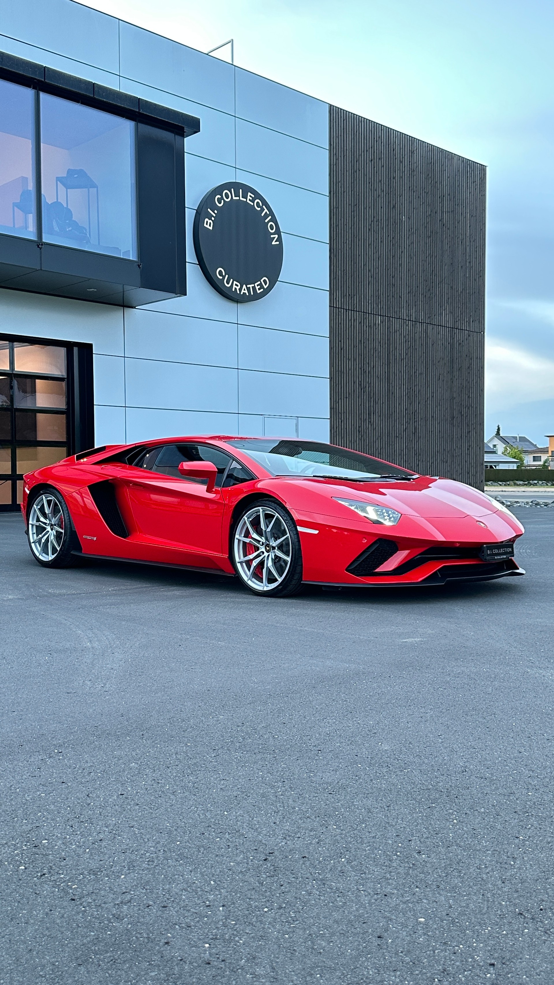 LAMBORGHINI Aventador S LP740-4 Coupé E-Gear-showroom-element-1