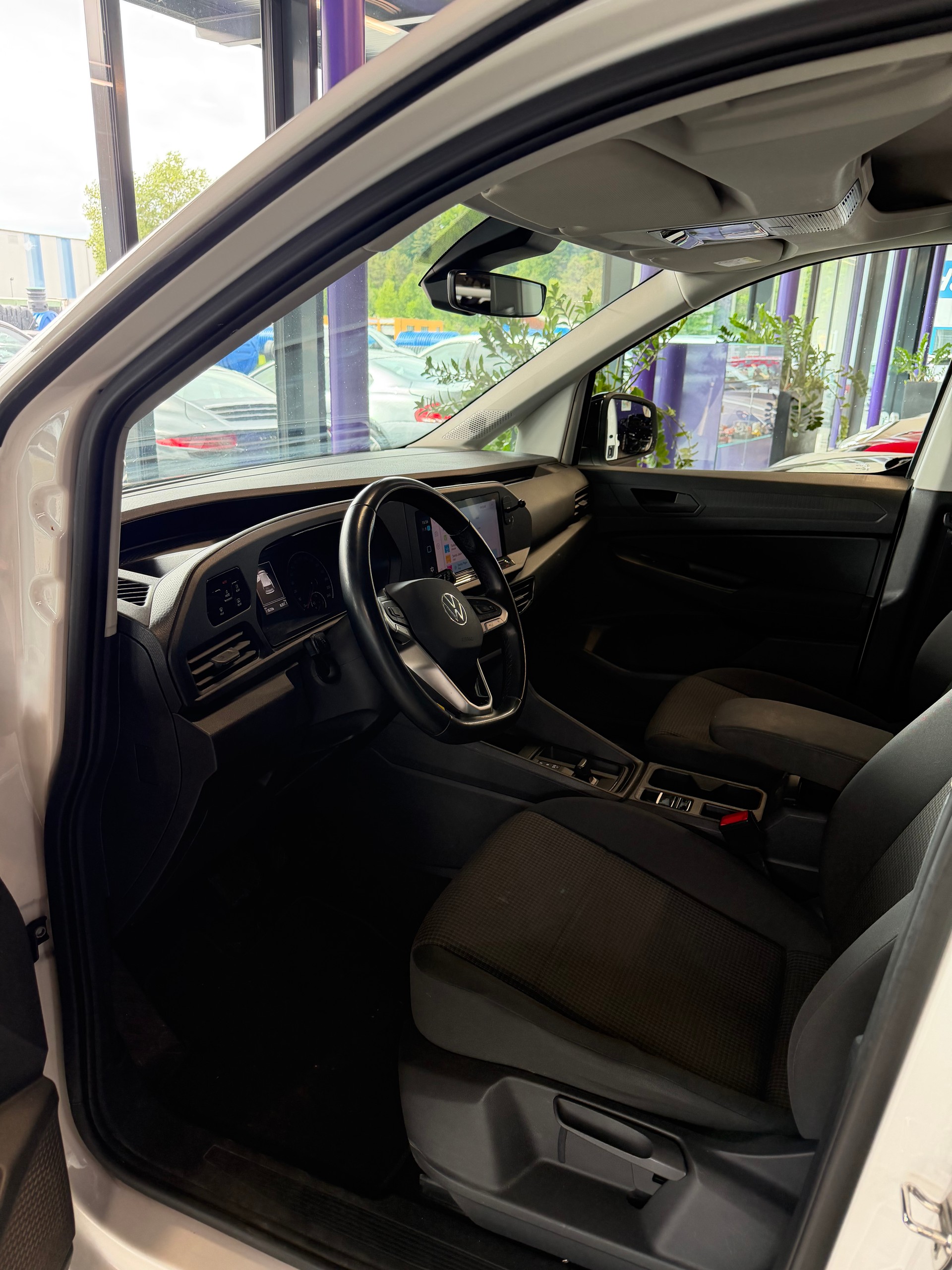 VW Caddy Kombi 2.0TDI DSG Move-image-9