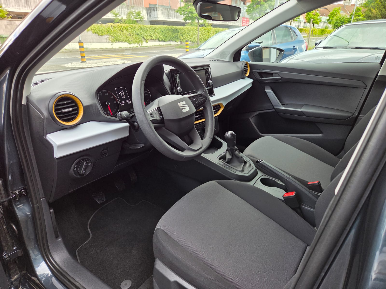 SEAT Ibiza 1.0 EcoTSI Reference-image-8