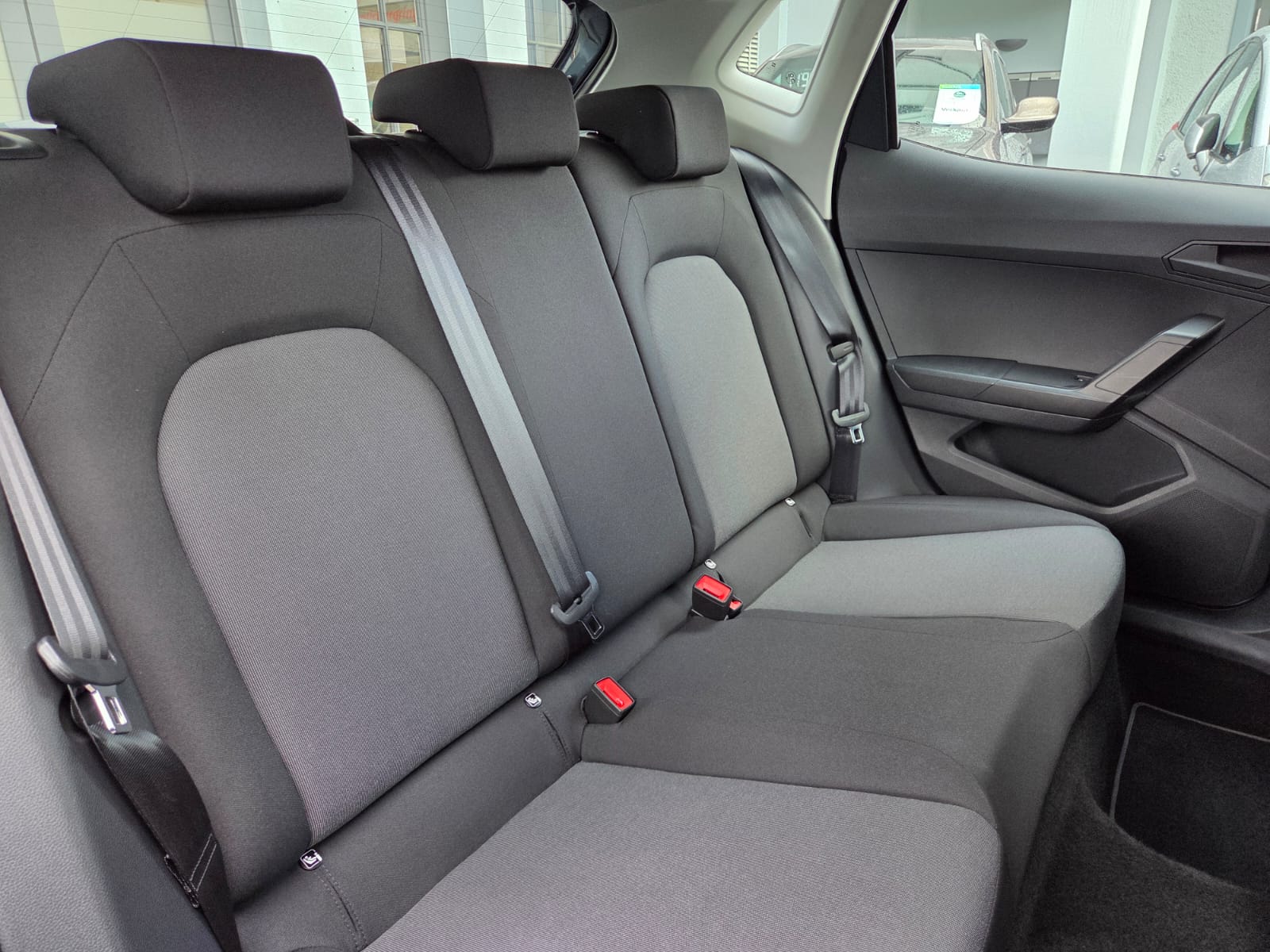 SEAT Ibiza 1.0 EcoTSI Reference-image-14