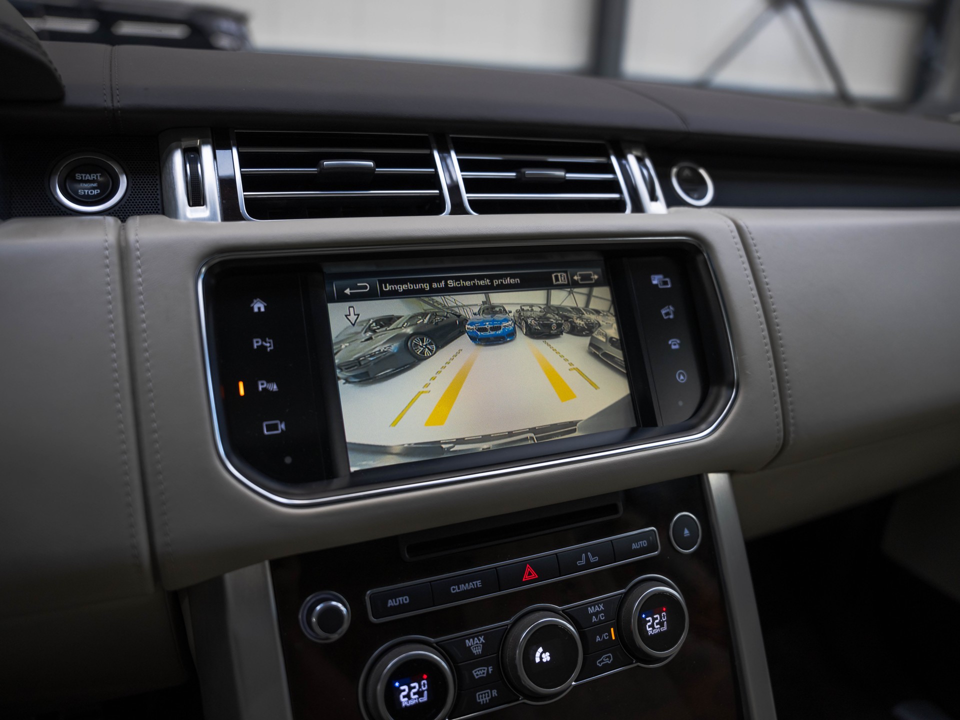 LAND ROVER Range Rover LWB 5.0 V8 SC Autobiography Automatic-image-24