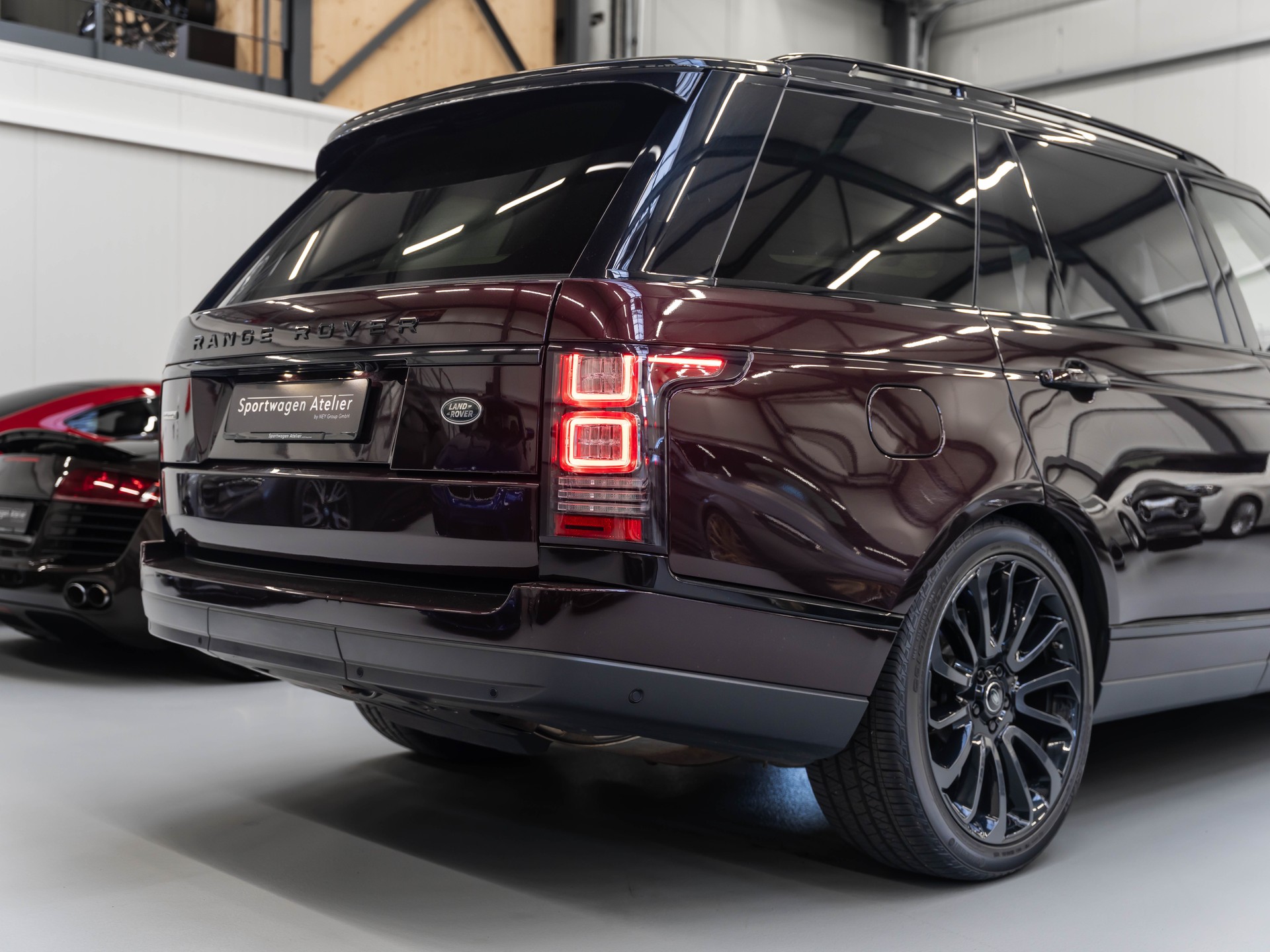 LAND ROVER Range Rover LWB 5.0 V8 SC Autobiography Automatic-image-16