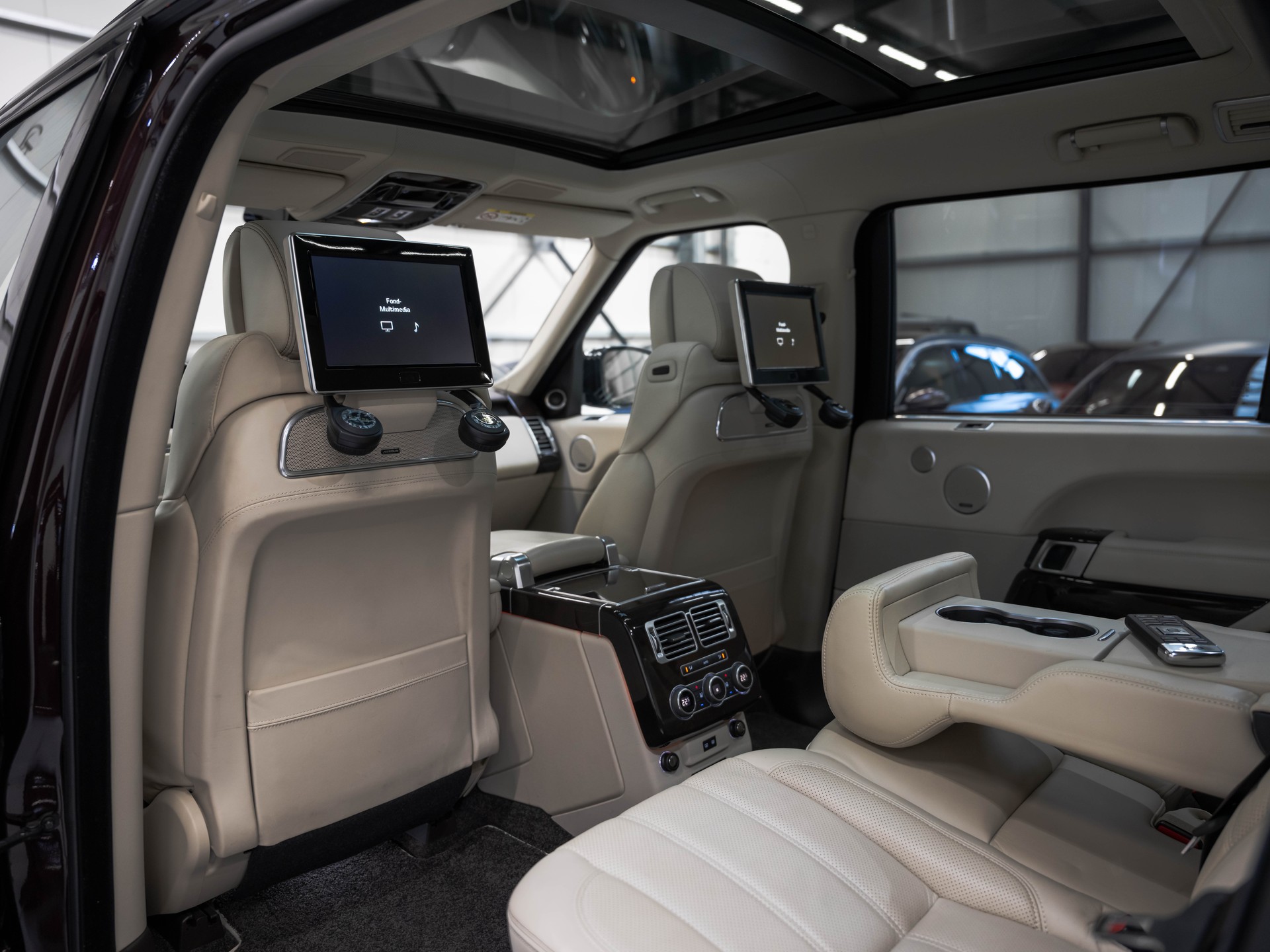 LAND ROVER Range Rover LWB 5.0 V8 SC Autobiography Automatic-image-10
