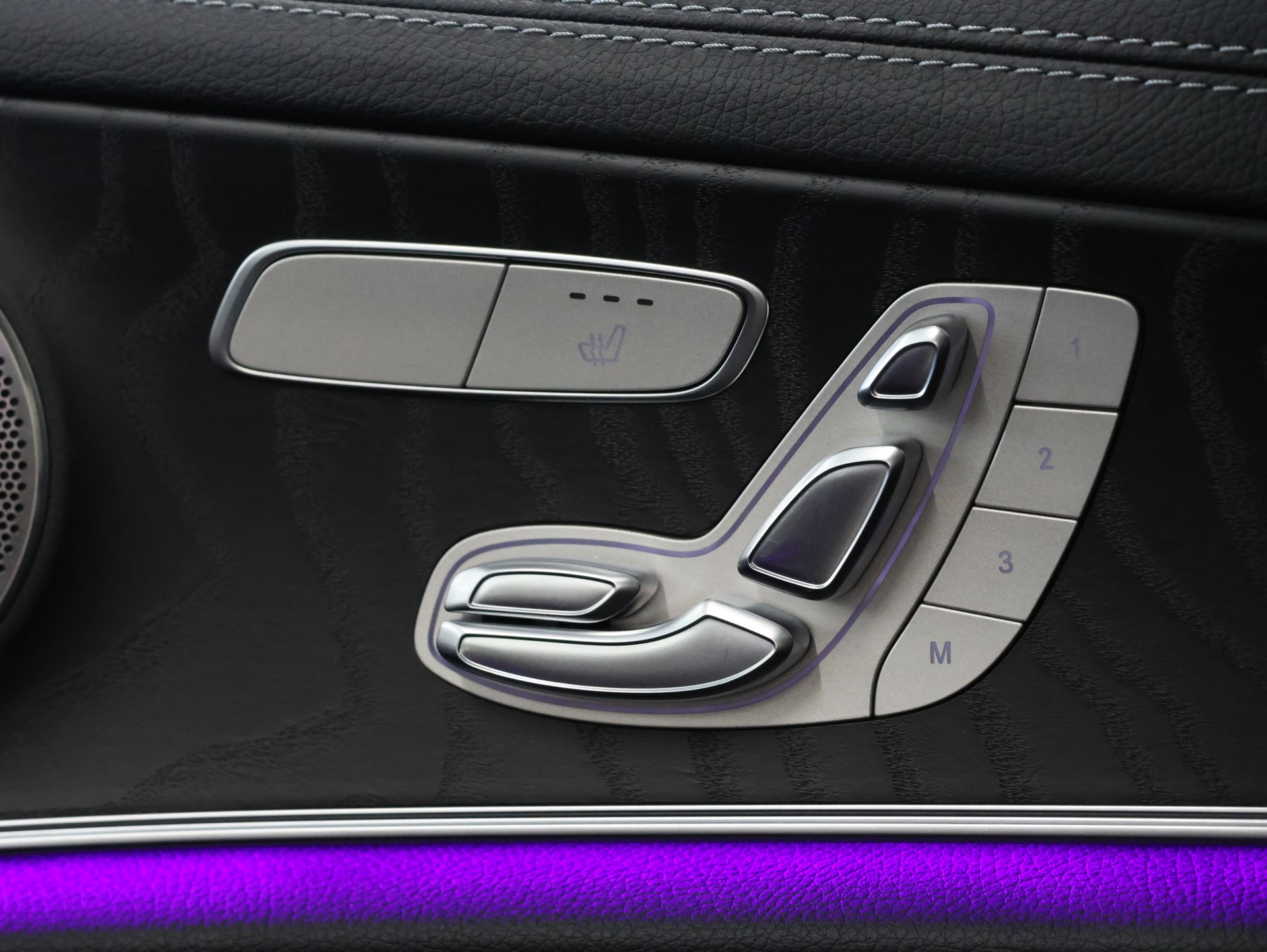MERCEDES-BENZ E 220 d T 4Matic AMG Line 9G-Tronic *Burmester* *360 Kamera* *Memory Sitze*-image-32