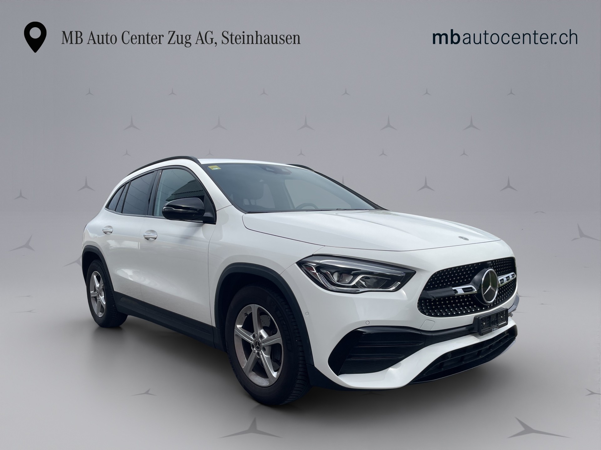 MERCEDES-BENZ GLA 200 AMG Line-image-7