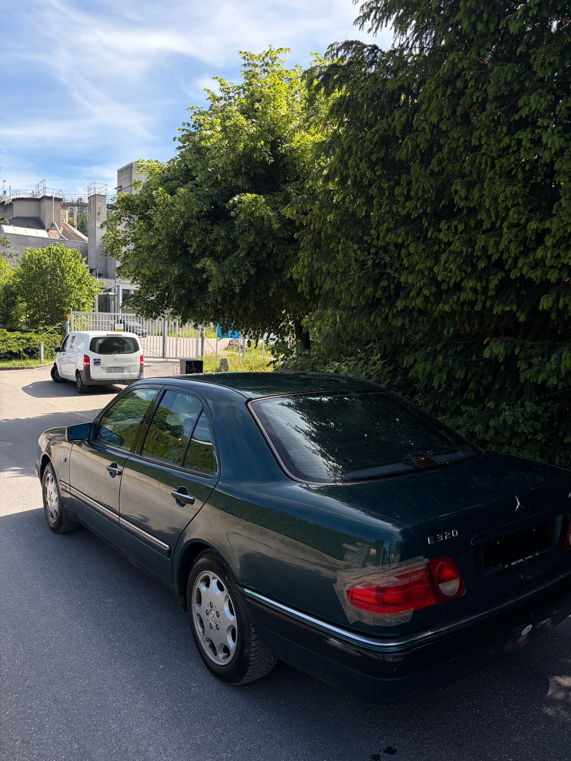 MERCEDES-BENZ E 320 Elégance 4-Matic Automatic-image-7
