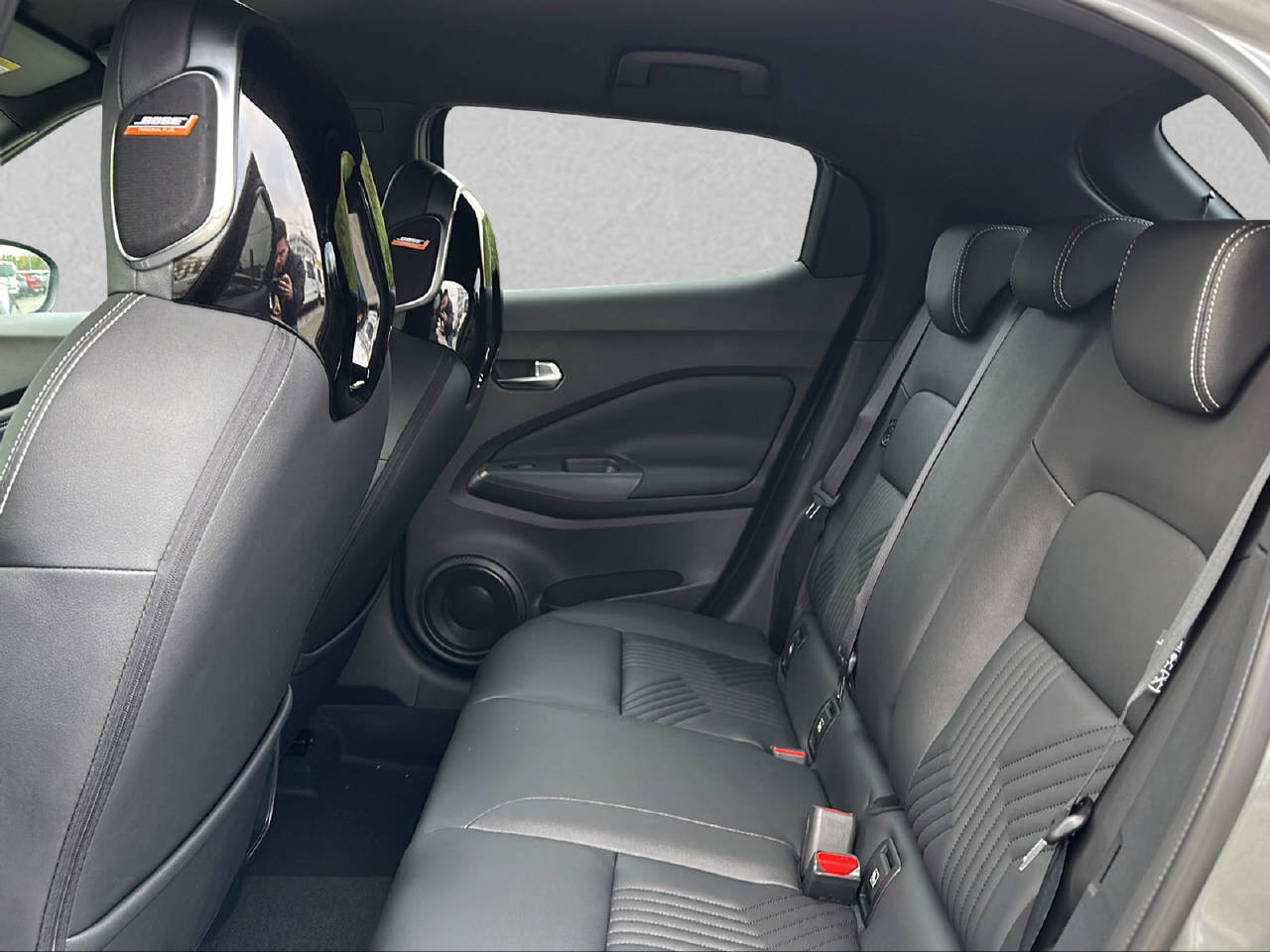 NISSAN Juke 1.6 Hybrid Tekna-image-6