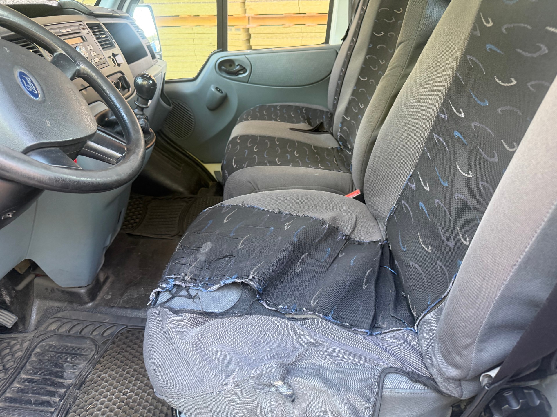 FORD Transit 2.4 TDCi 350 M-image-7