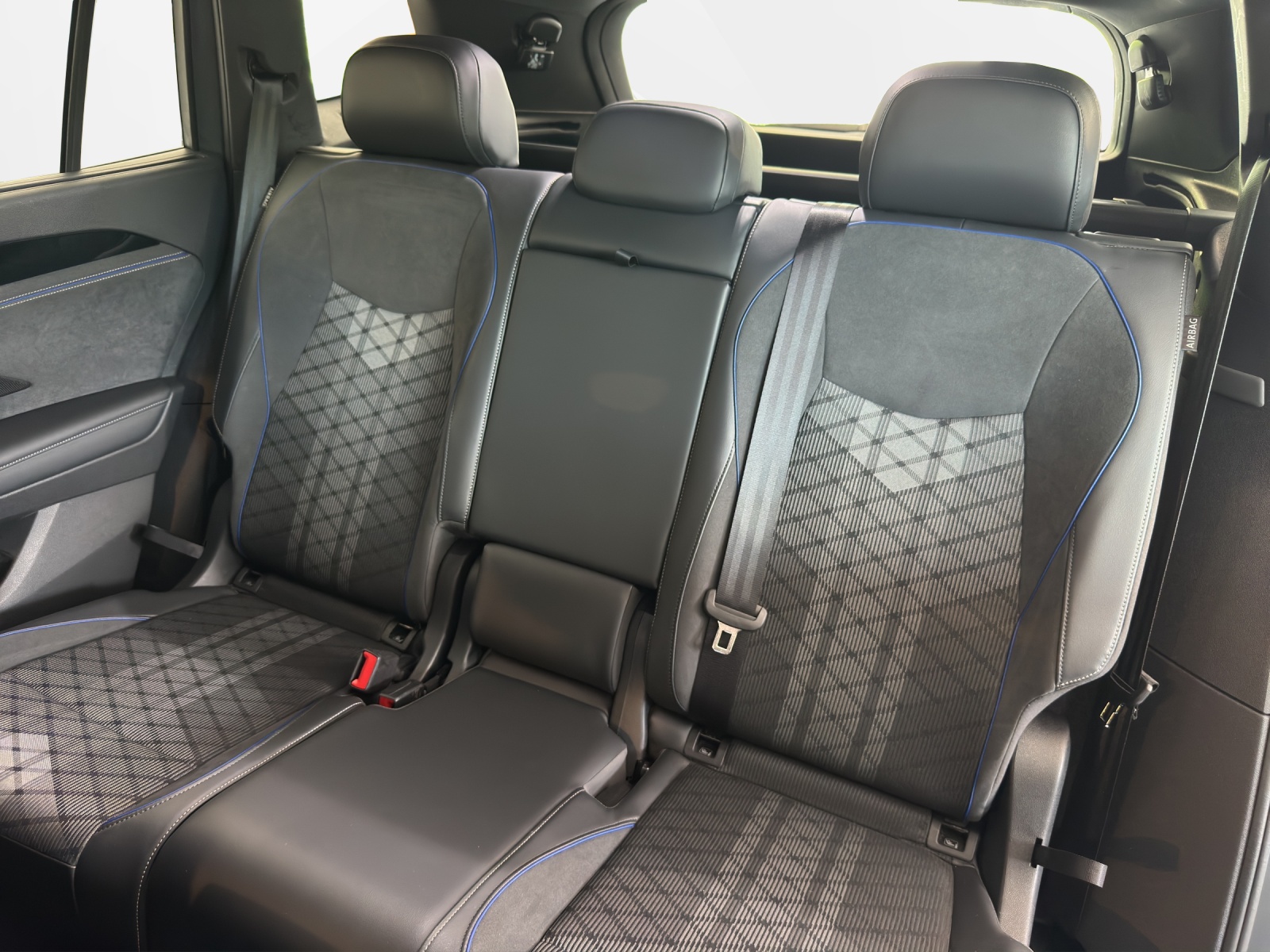 VW Tayron 2.0 TSI R-Line DSG 4Motion-image-6
