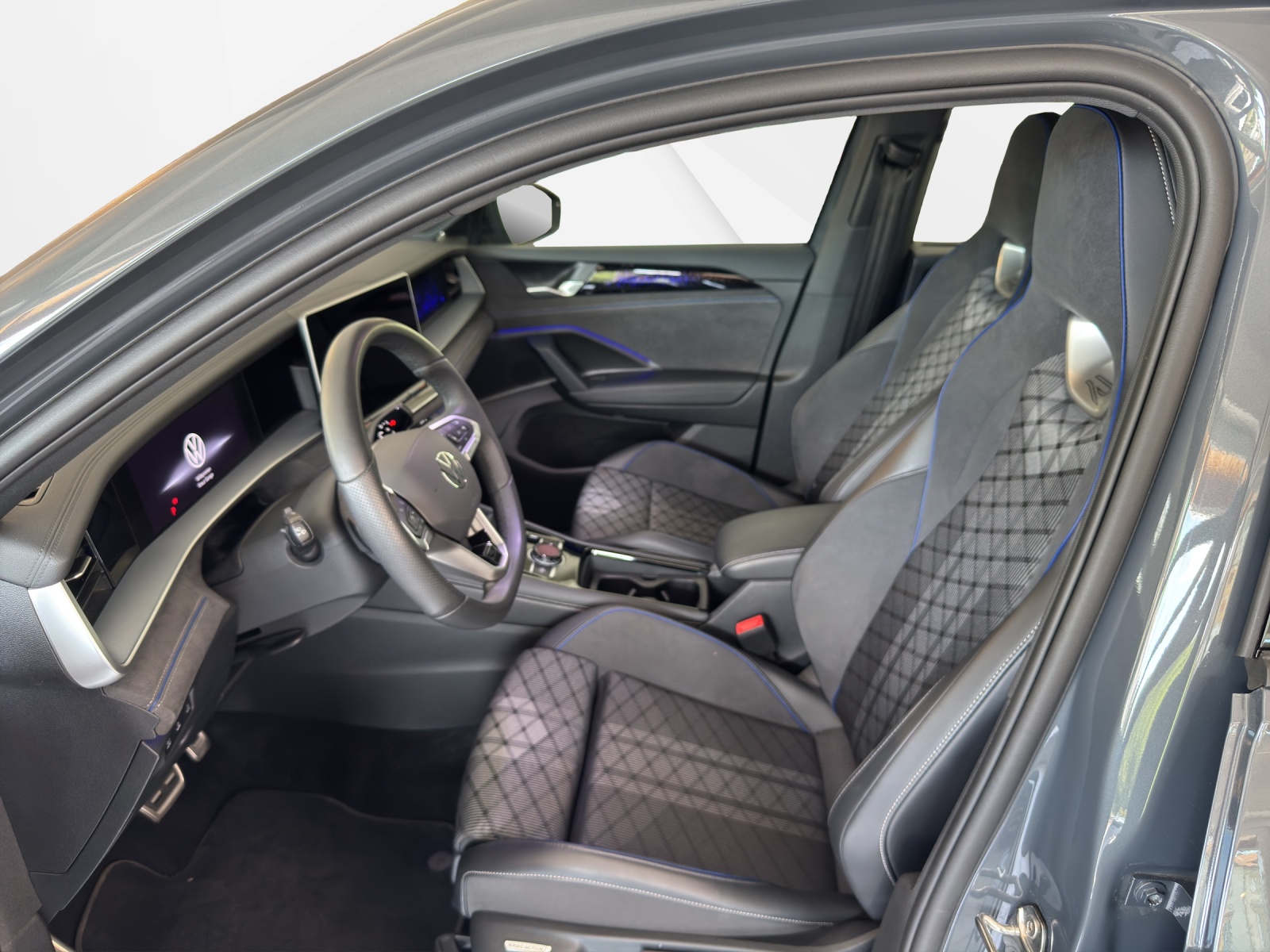 VW Tayron 2.0 TSI R-Line DSG 4Motion-image-5
