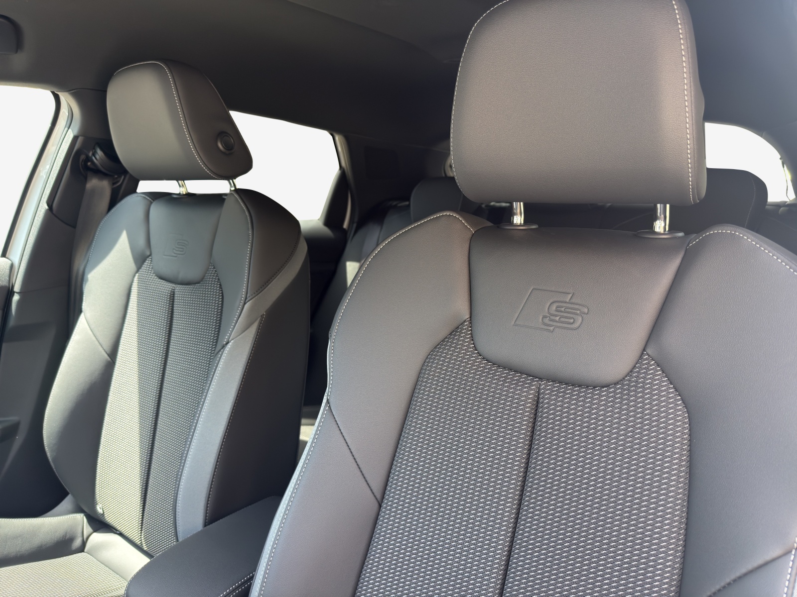 AUDI A1 Sportback 30 TFSI Attraction S-tronic-image-15
