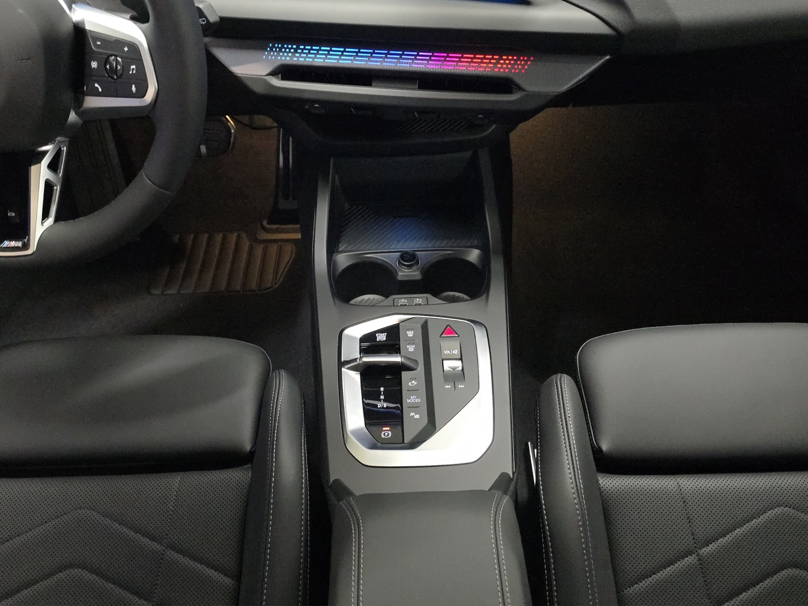 BMW 123 xDrive M Sport Pro Steptronic-image-17