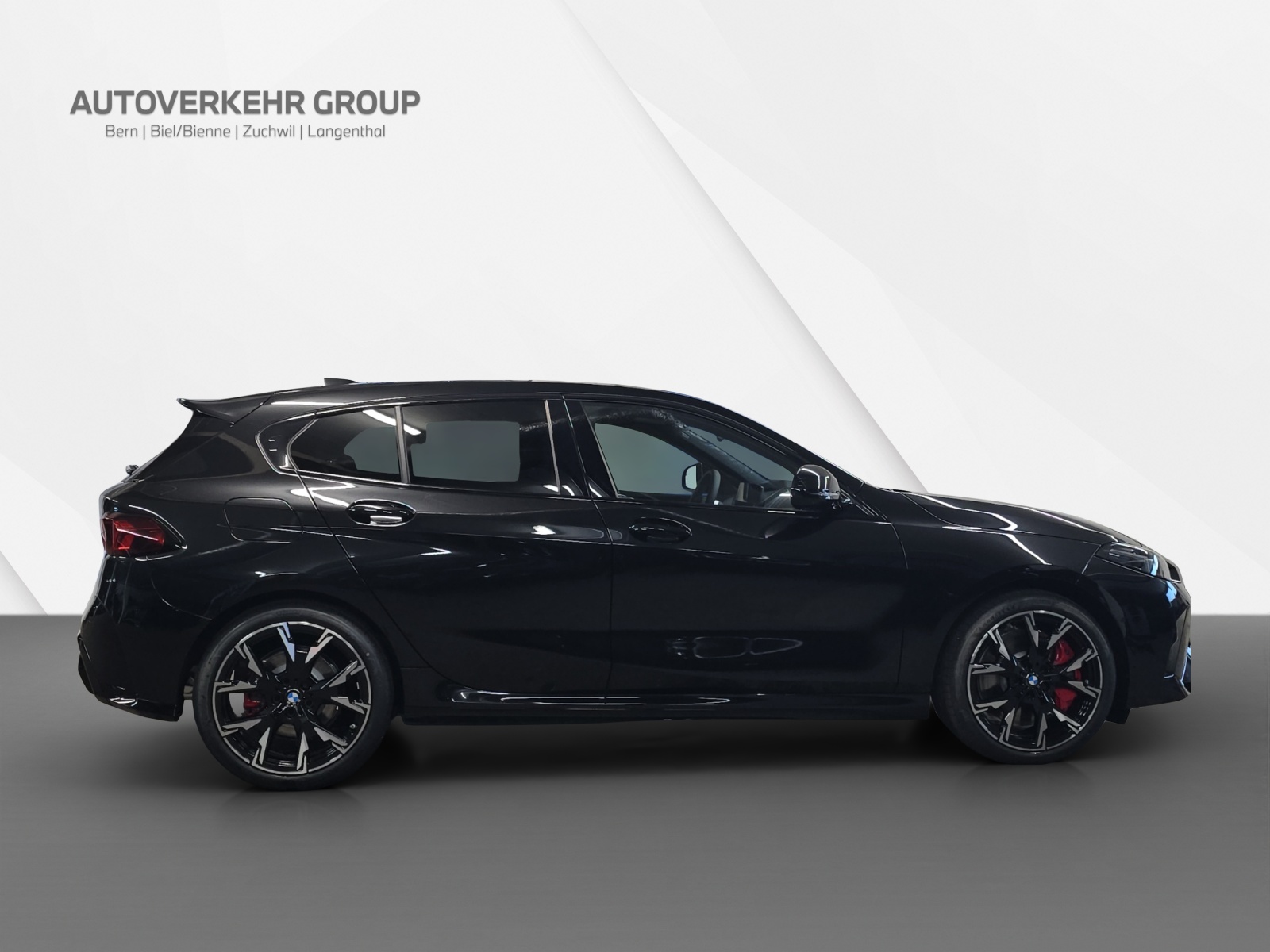 BMW 123 xDrive M Sport Pro Steptronic-image-3