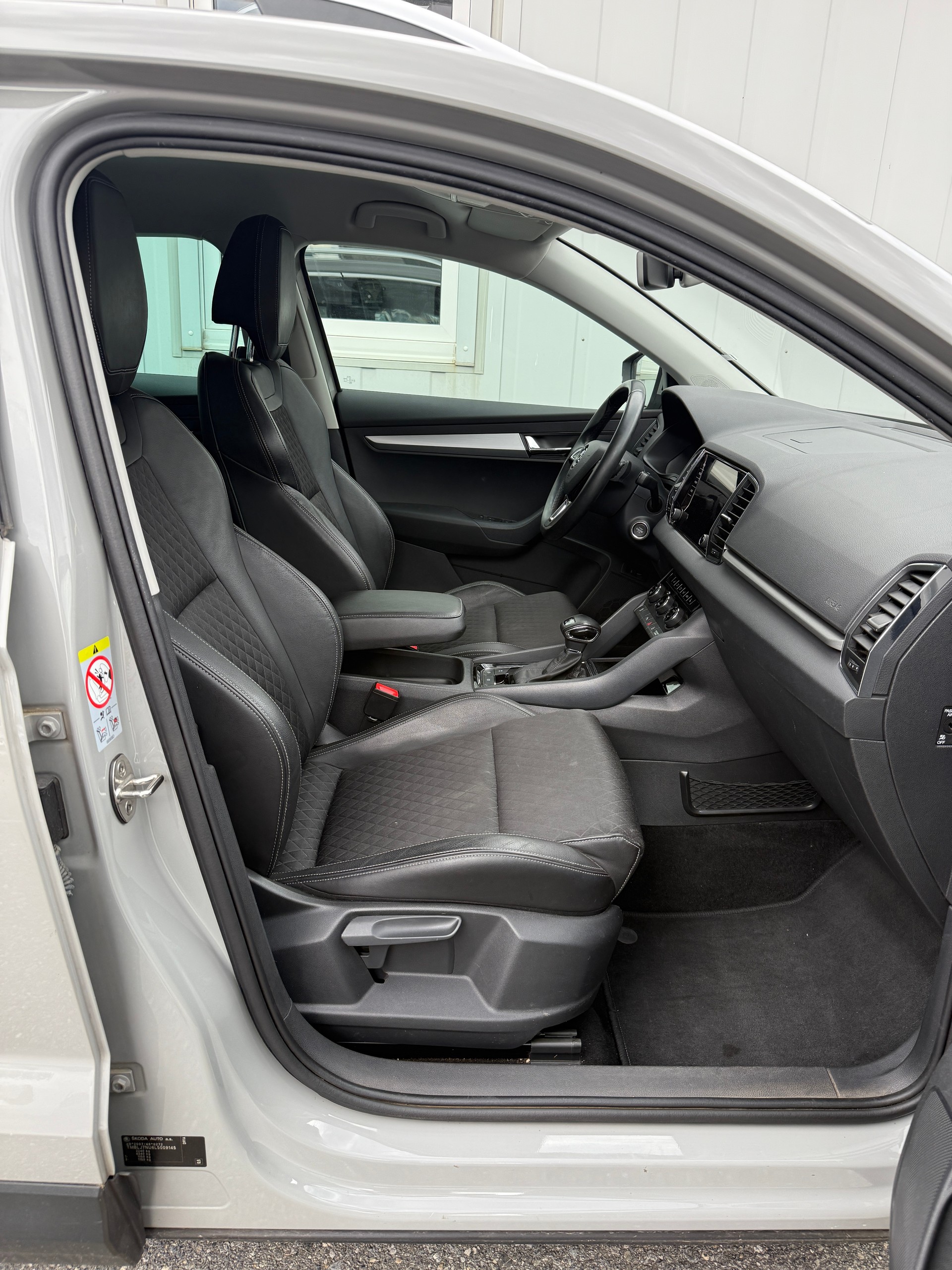 SKODA Karoq 2.0 TDI CR Ambition 4x4 DSG-image-14