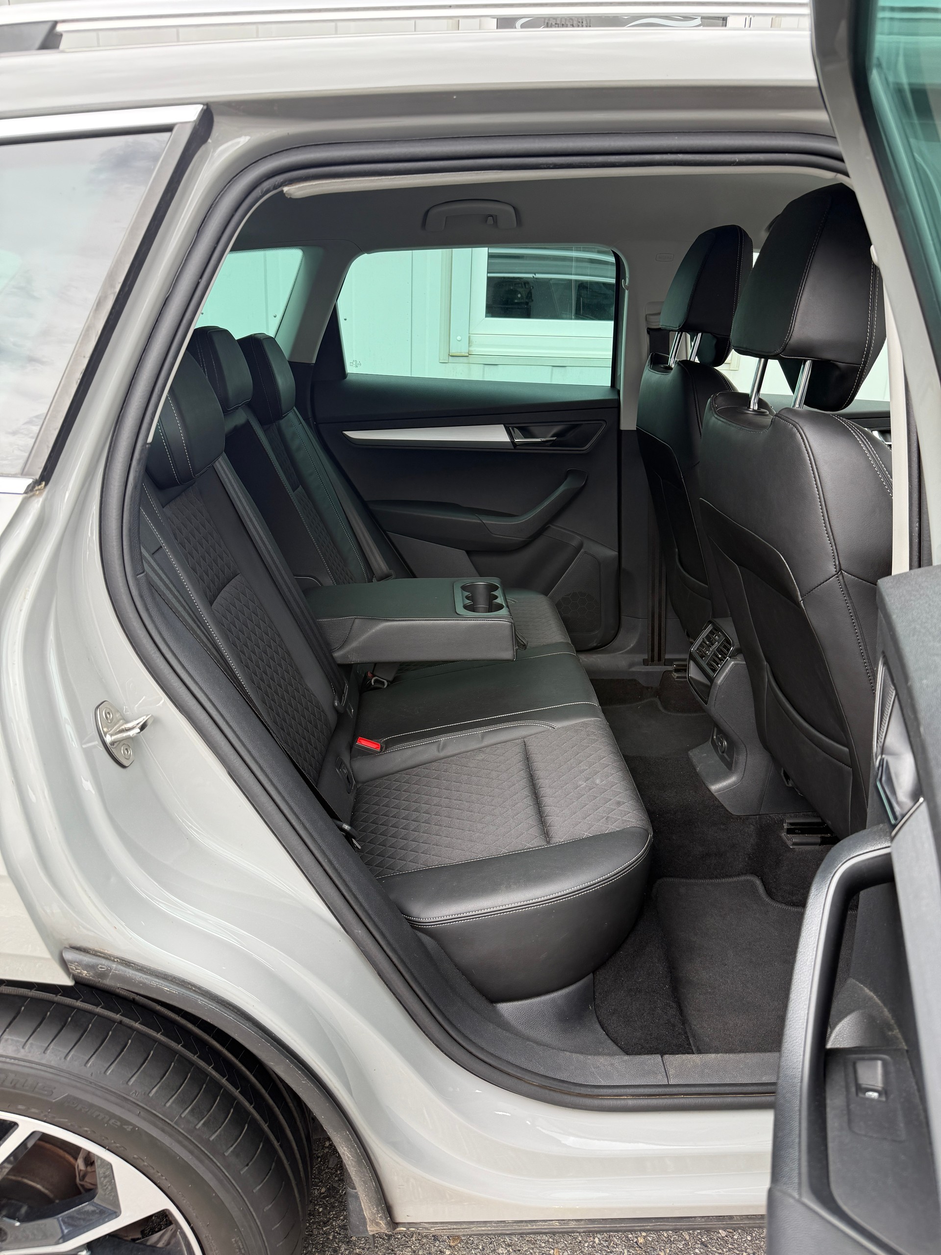 SKODA Karoq 2.0 TDI CR Ambition 4x4 DSG-image-13