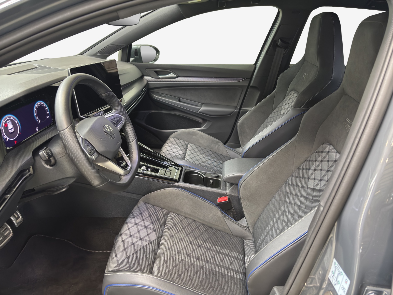 VW Golf 1.5 e TSI mHEV R-Line DSG-image-7