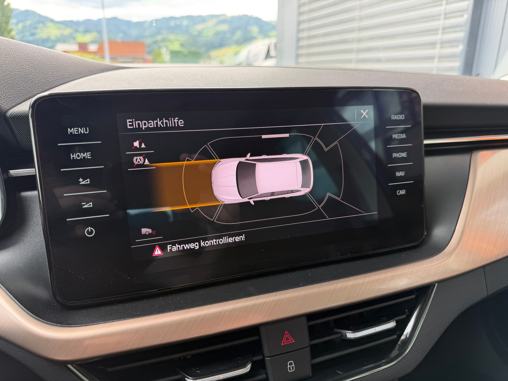 SKODA Scala 1.5 TSI ACT Style DSG-image-13