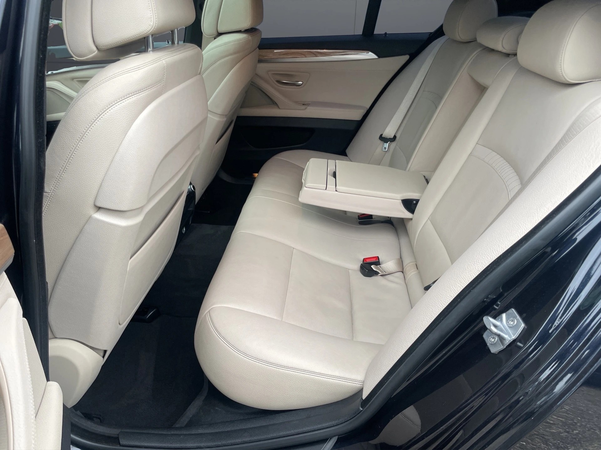 BMW M550d xDrive Steptronic-image-7