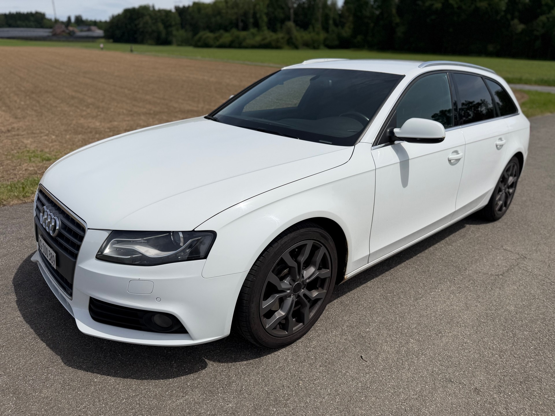 AUDI A4 Avant 2.0 TFSI-image-0