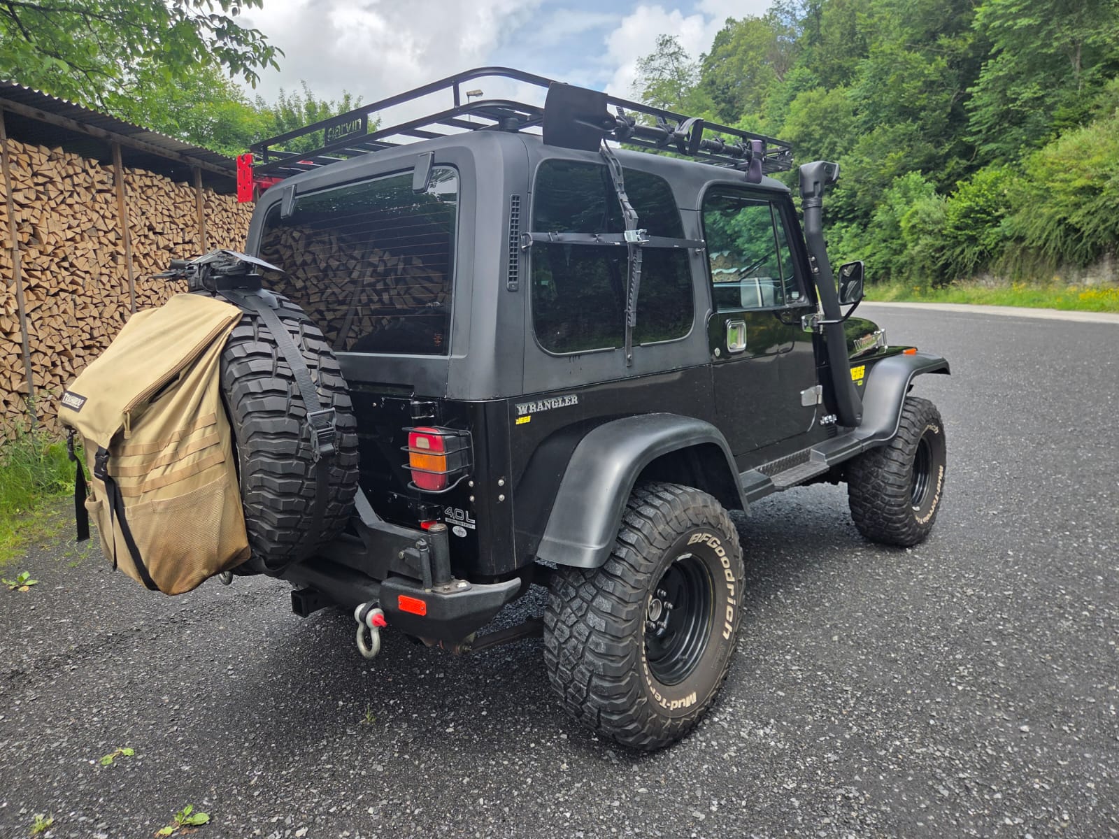 JEEP 4.0 Laredo Hardtop-image-3