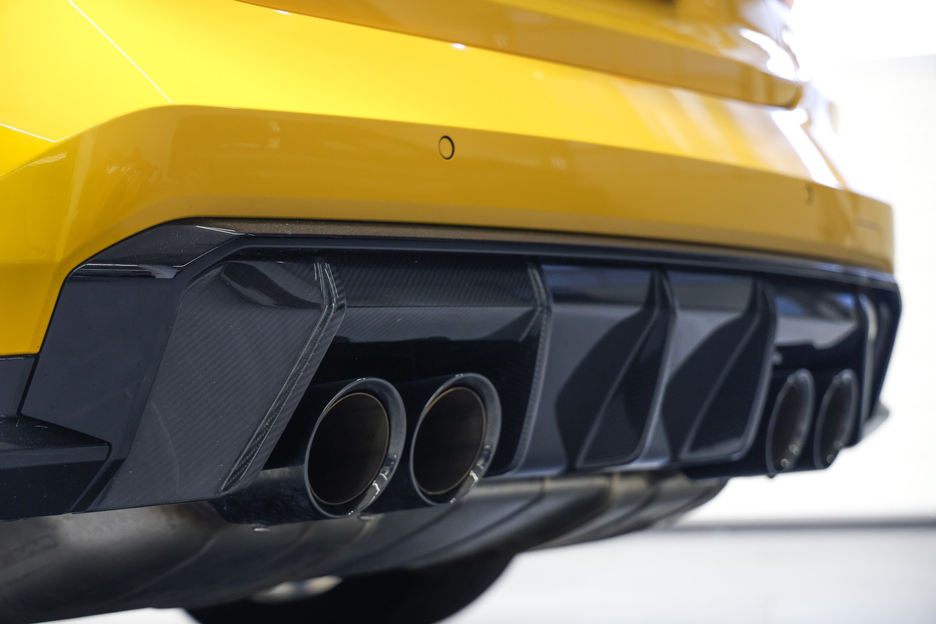 BMW M3 Competition M xDrive LCI *Sonderlackierung Atacama Yellow*Carbon/Keramik Bremsen*-image-15