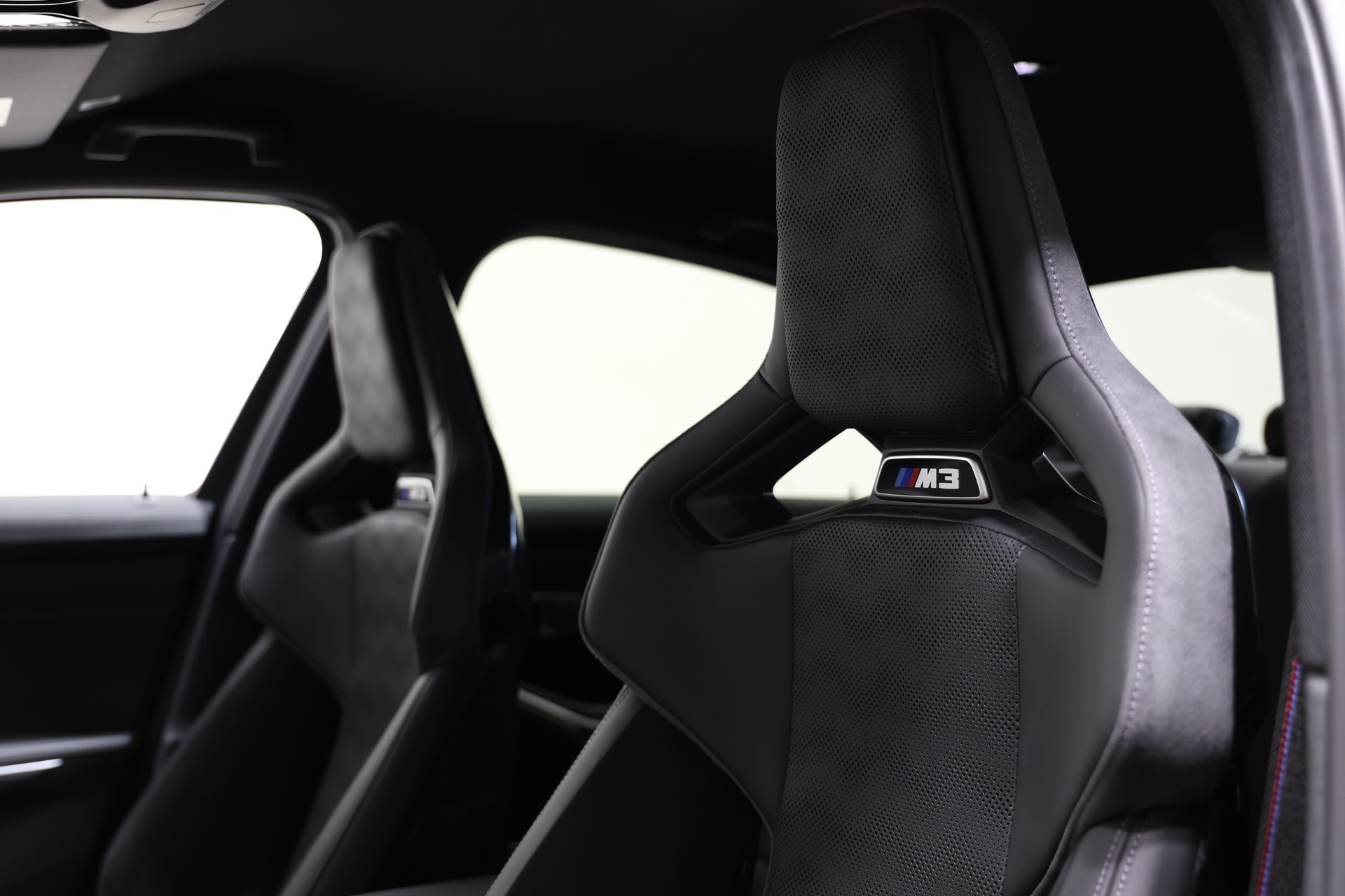 BMW M3 Competition M xDrive LCI *Sonderlackierung Atacama Yellow*Carbon/Keramik Bremsen*-image-31