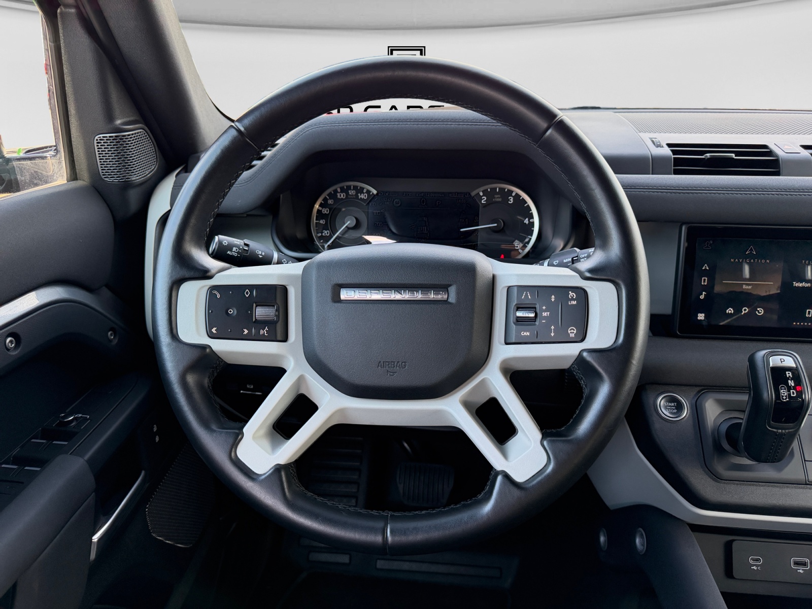 LAND ROVER Defender 110 3.0 D I6 250 X-Dynamic S AWD AT8-image-12