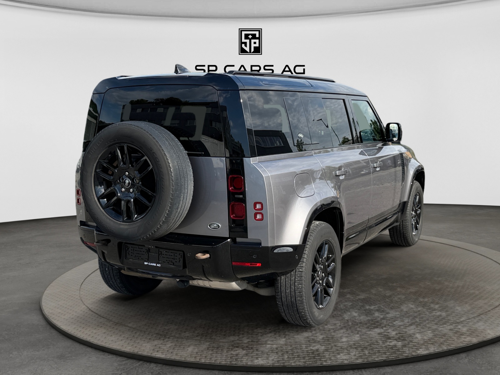 LAND ROVER Defender 110 3.0 D I6 250 X-Dynamic S AWD AT8-image-4