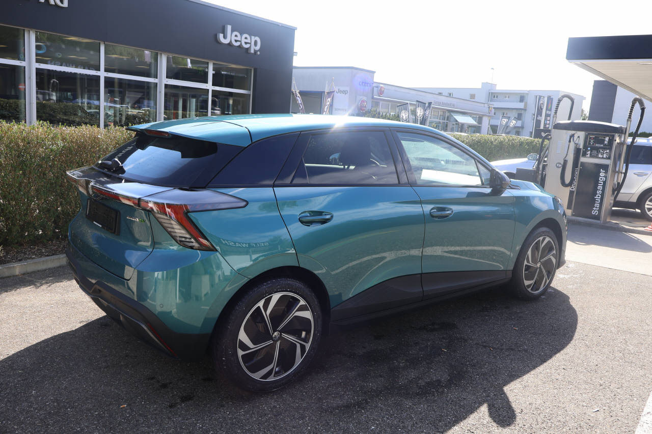 MG 4 64kWh Premium-image-2