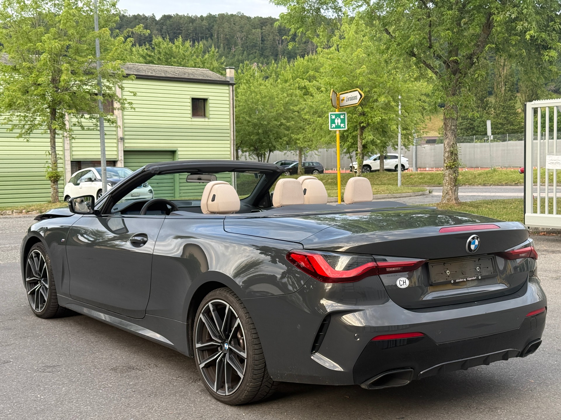 BMW M440i xDrive 48V Cabriolet Steptronic-image-9