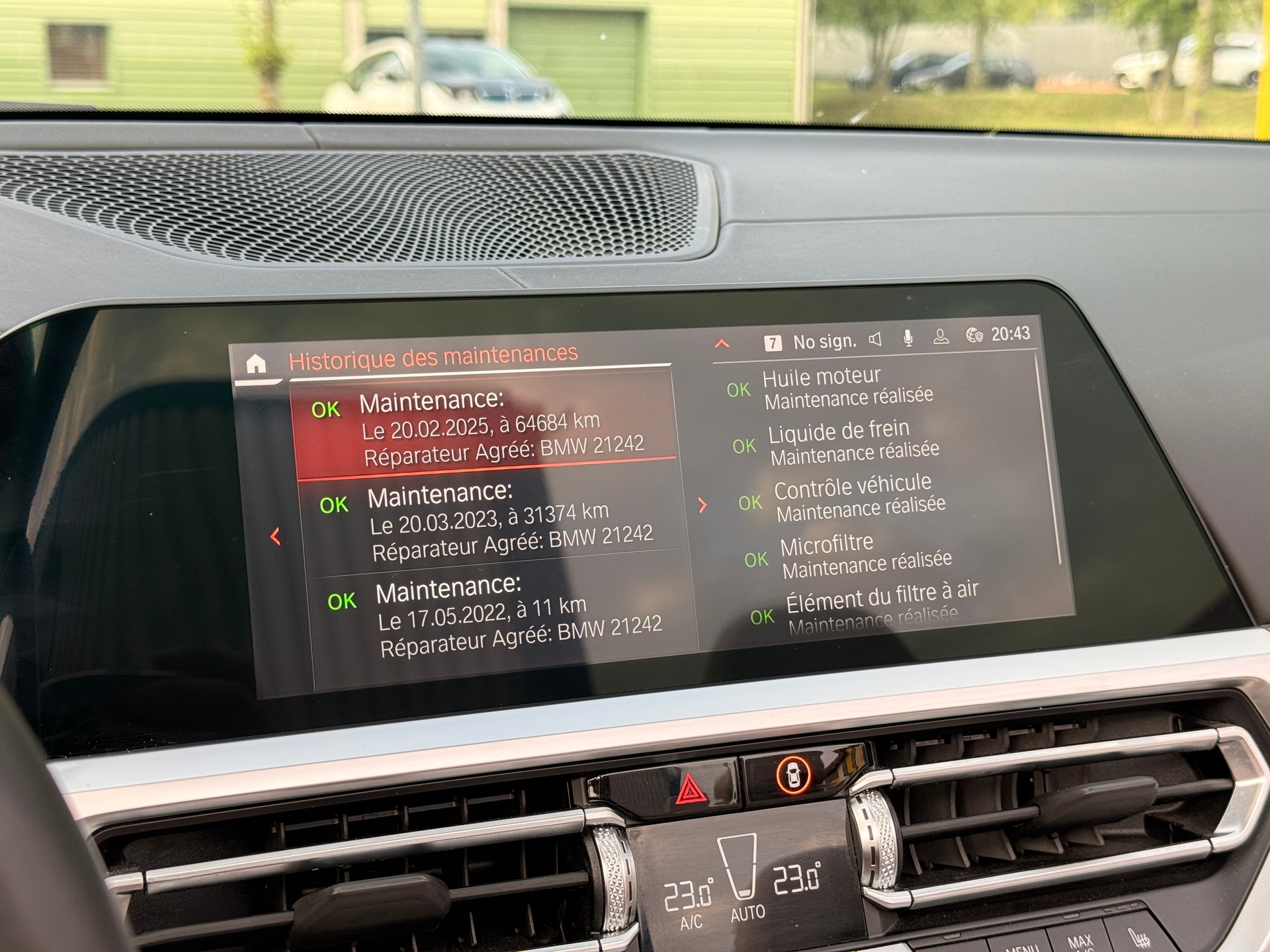 BMW M440i xDrive 48V Cabriolet Steptronic-image-13