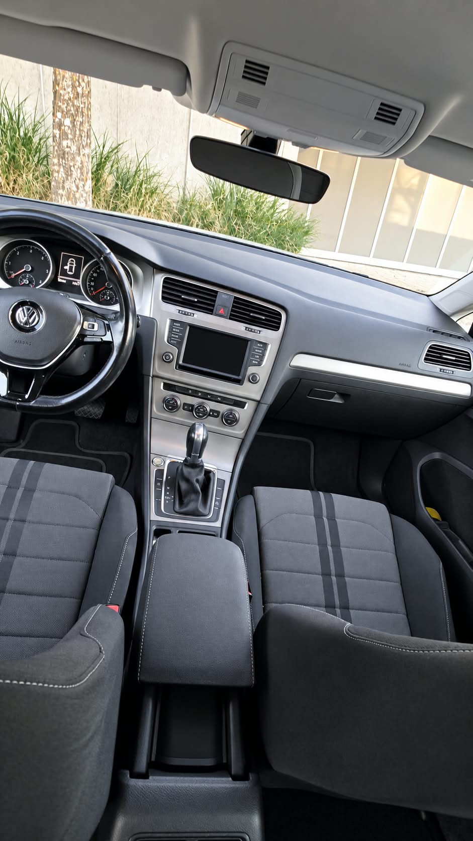 VW VW Golf VII 2.0TDI 5-image-6