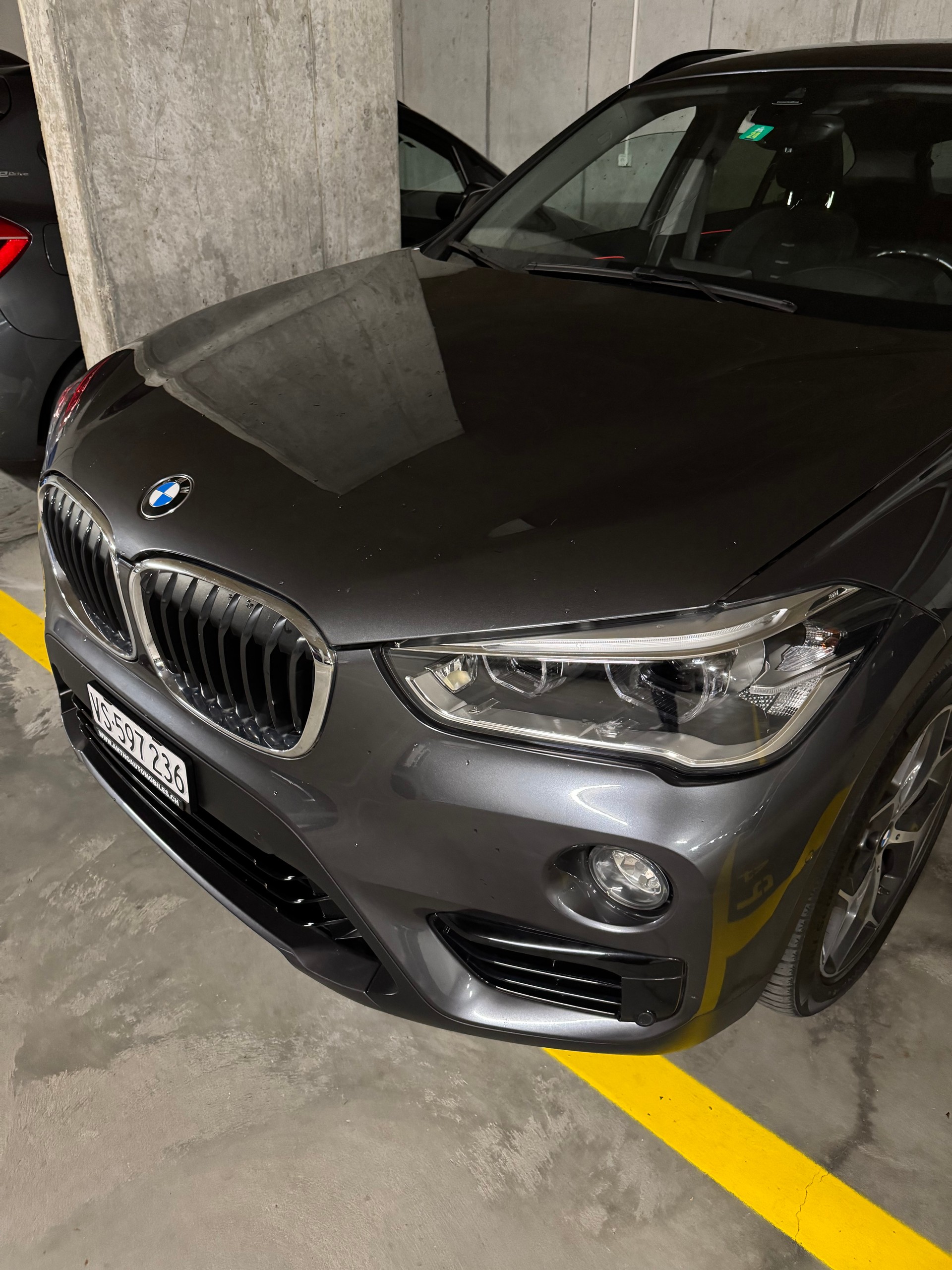 BMW 18d xDrive-image-1