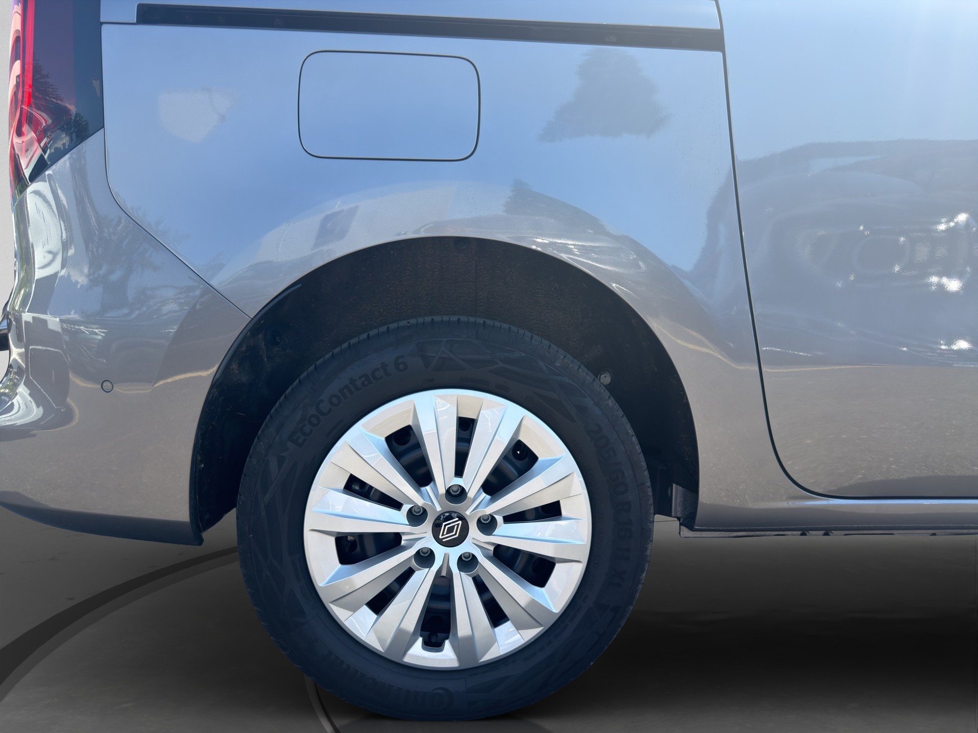 RENAULT Kangoo 1.3 TCe 130 PF Techno EDC-image-13