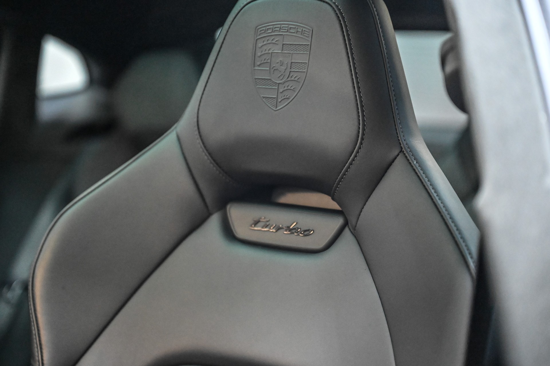 PORSCHE Panamera Turbo E-Hybrid-image-16