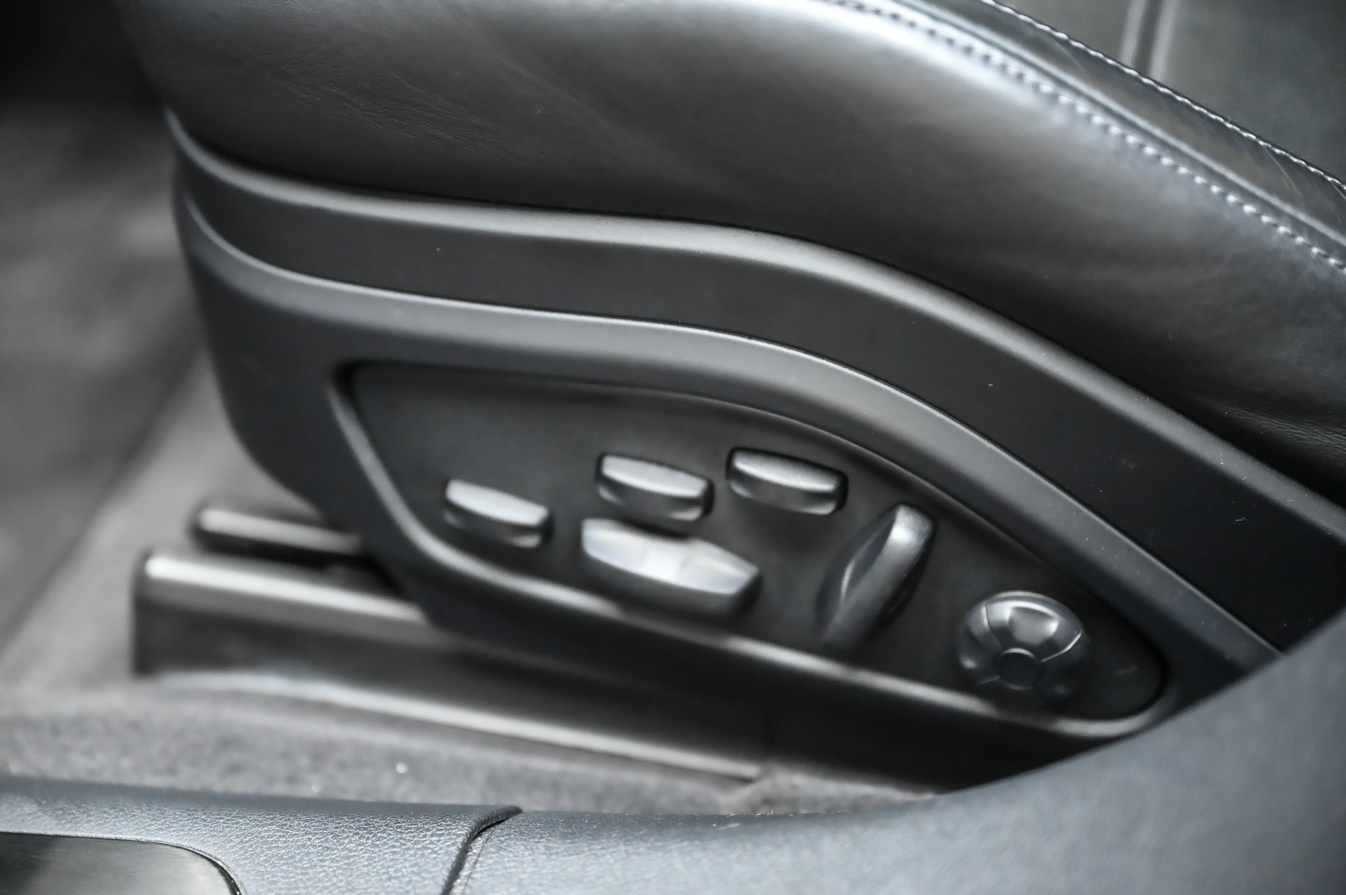 PORSCHE Panamera Turbo E-Hybrid-image-18