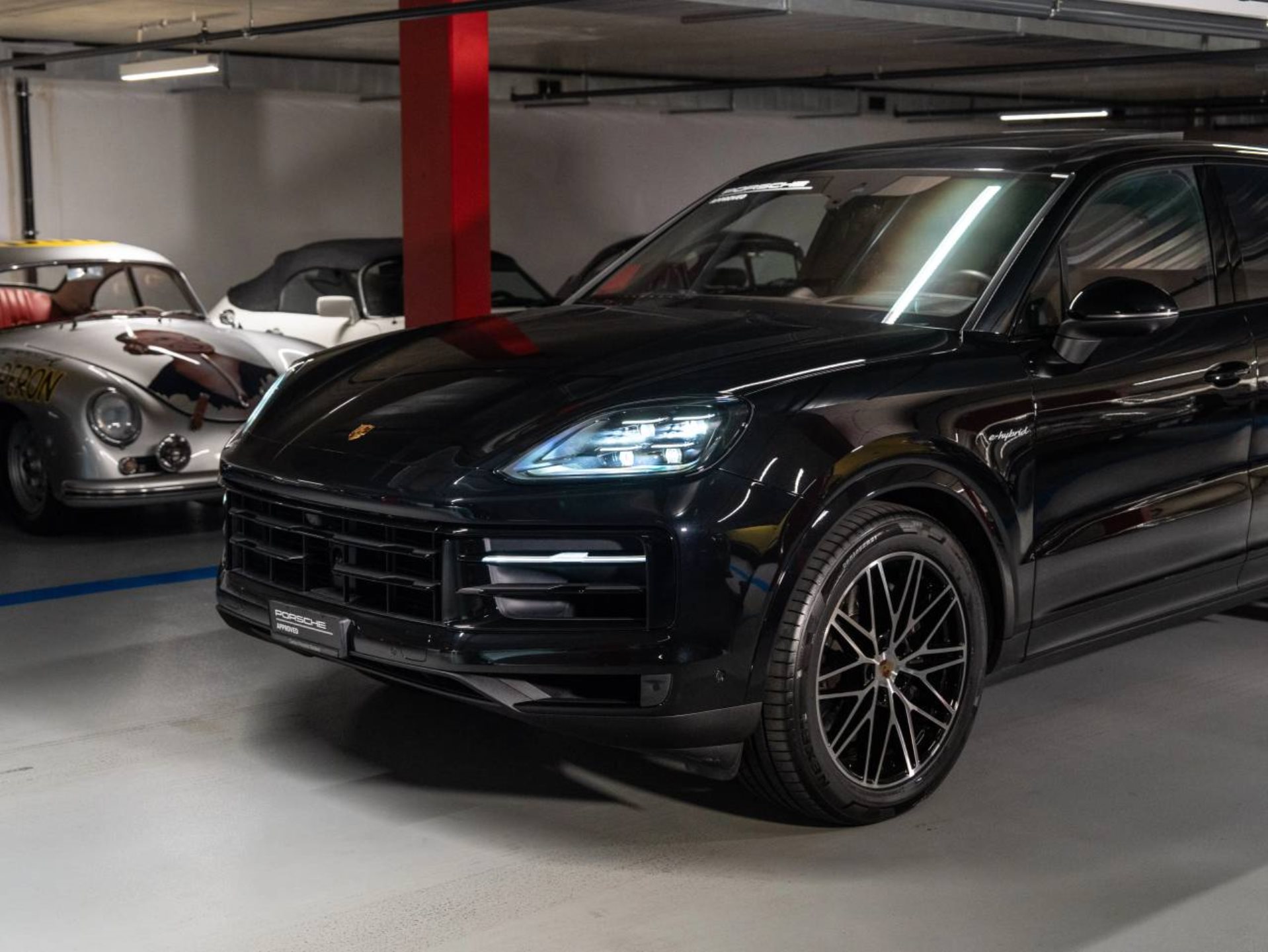 PORSCHE Cayenne E-Hybrid (MY24)-image-20