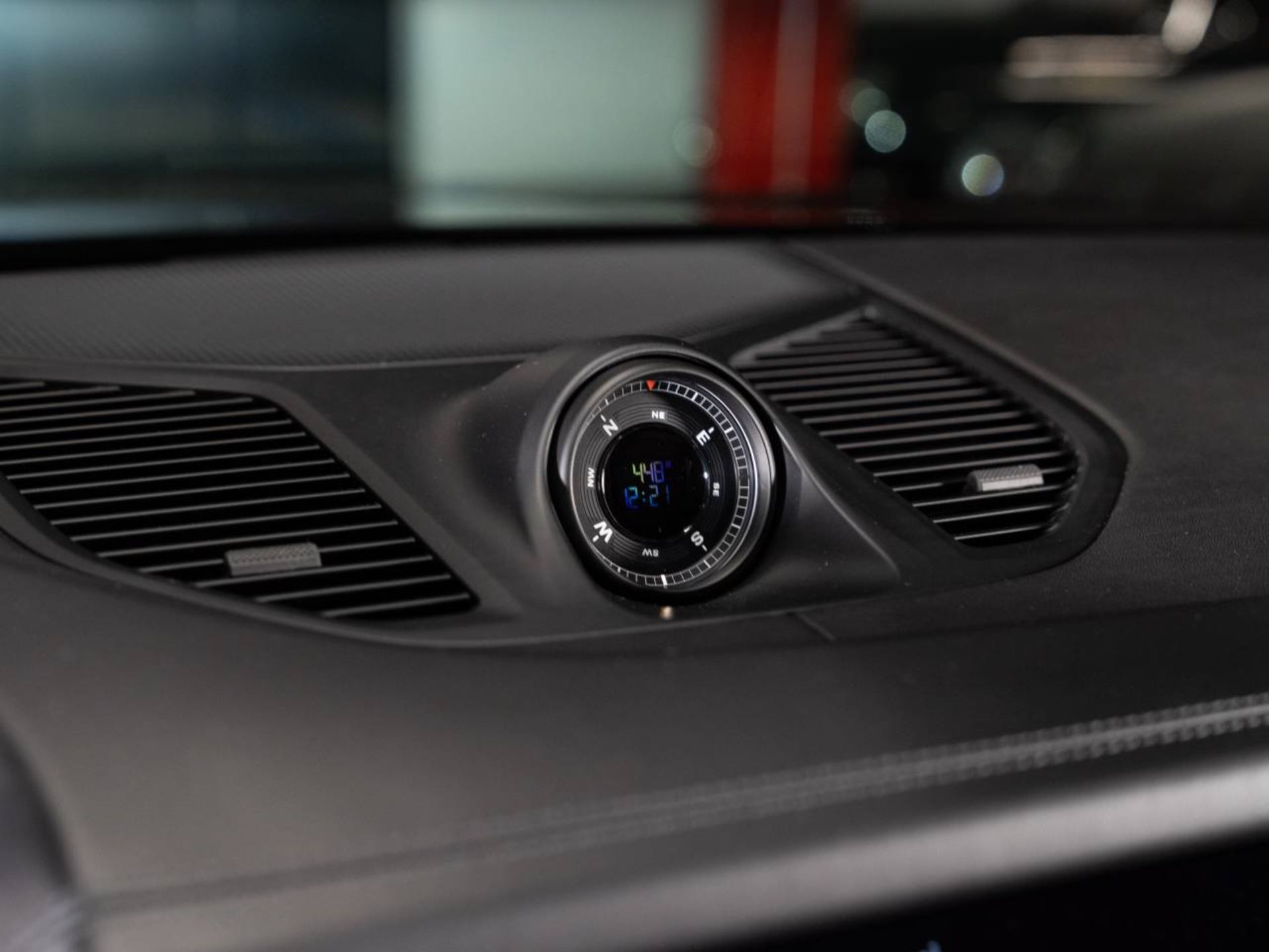 PORSCHE Cayenne E-Hybrid (MY24)-image-9
