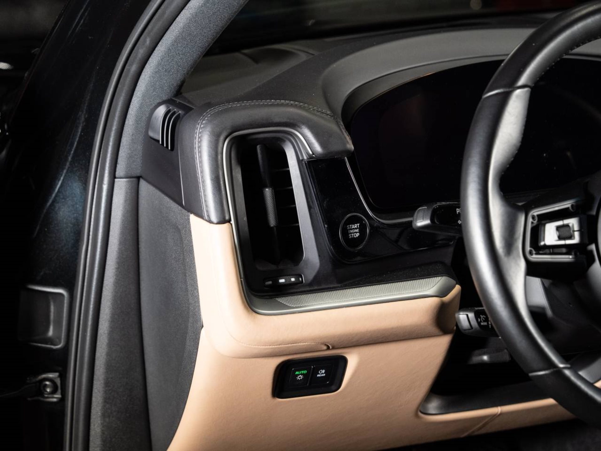 PORSCHE Cayenne E-Hybrid (MY24)-image-10