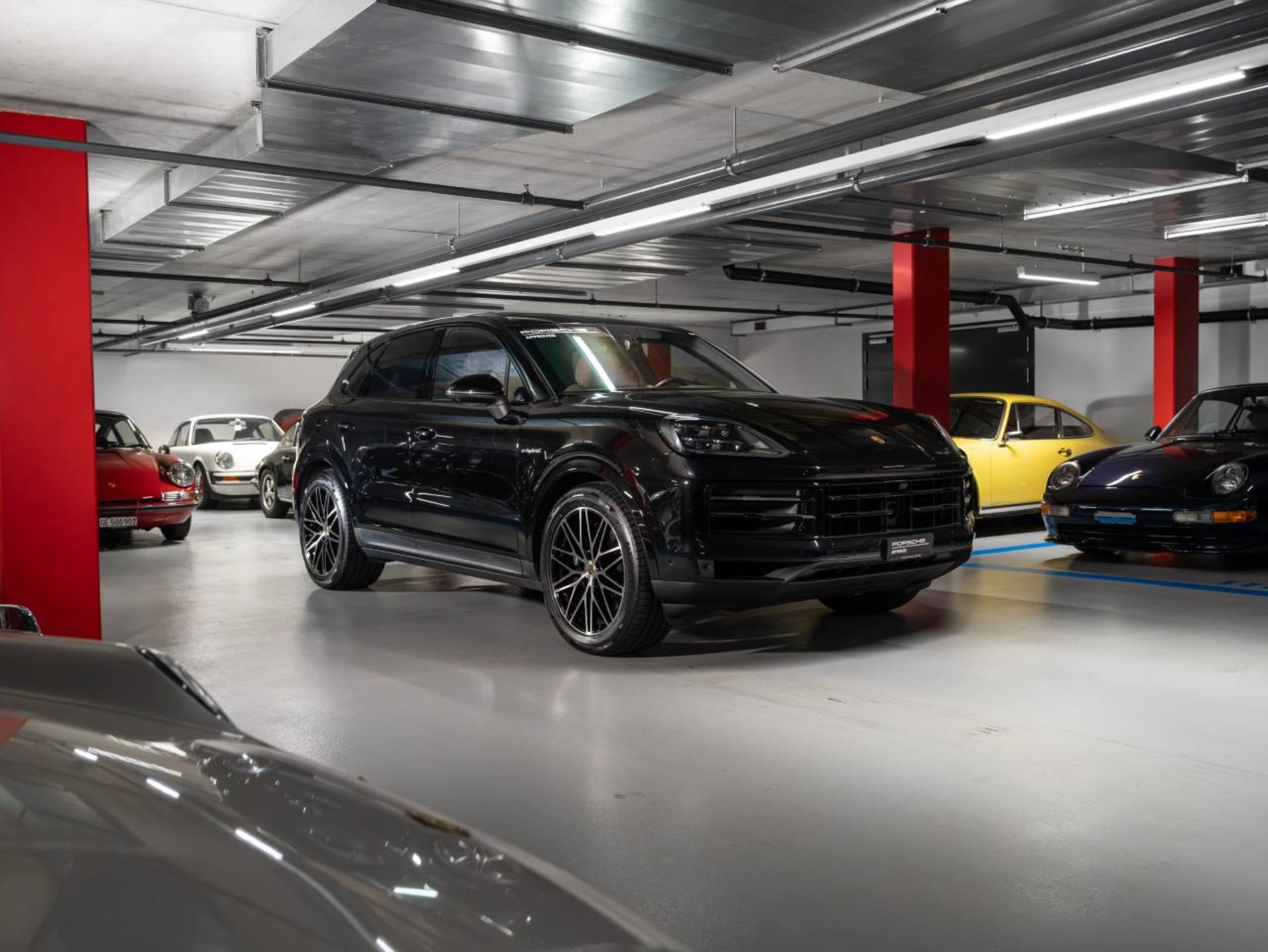 PORSCHE Cayenne E-Hybrid (MY24)-image-5