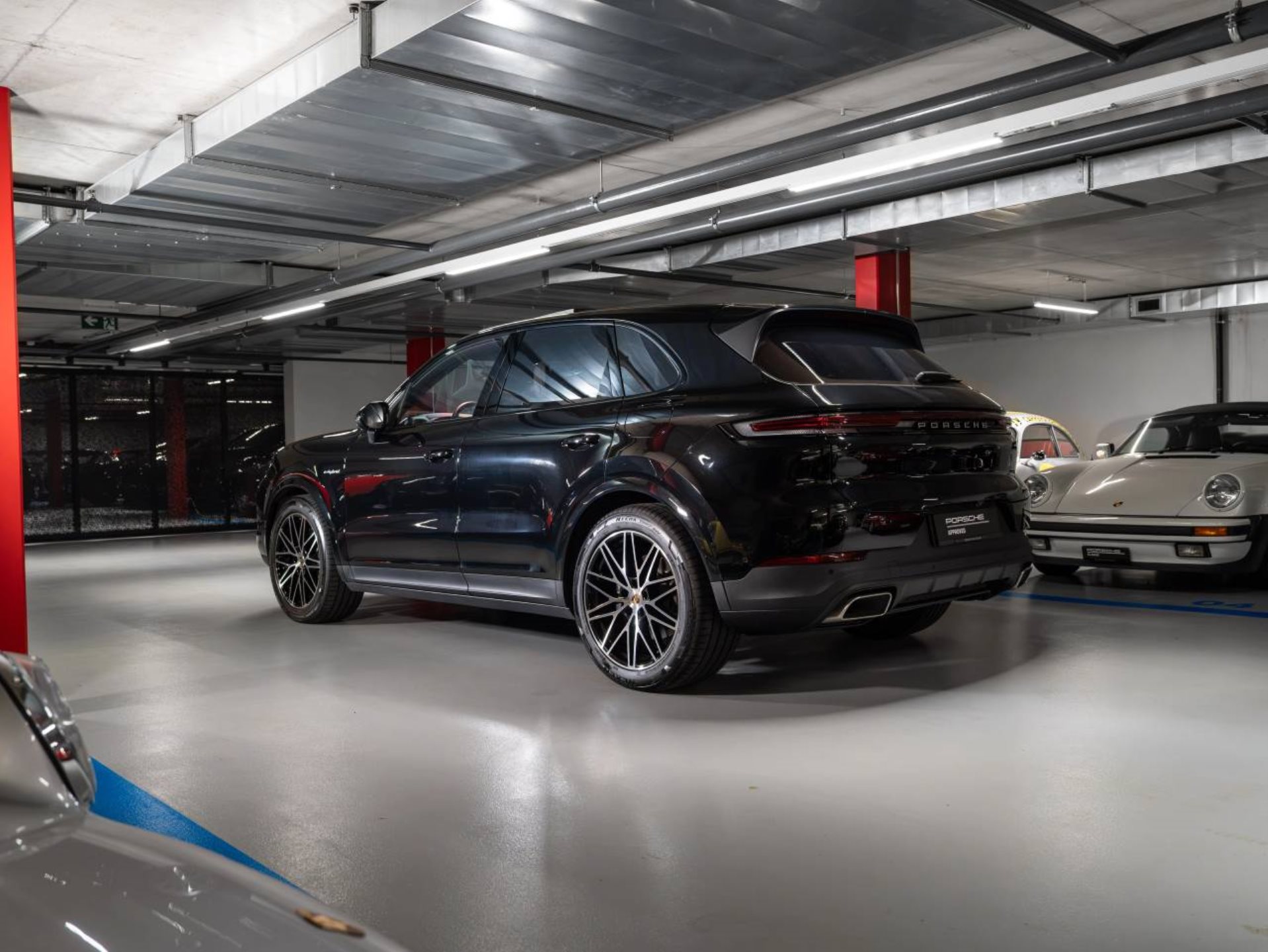 PORSCHE Cayenne E-Hybrid (MY24)-image-2