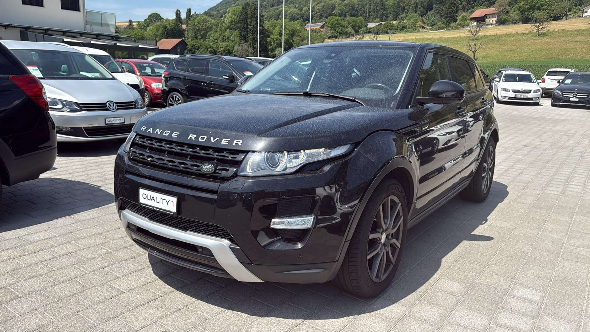 LAND ROVER Range Rover Evoque 2.2 SD4 Dynamic AT9-image-1