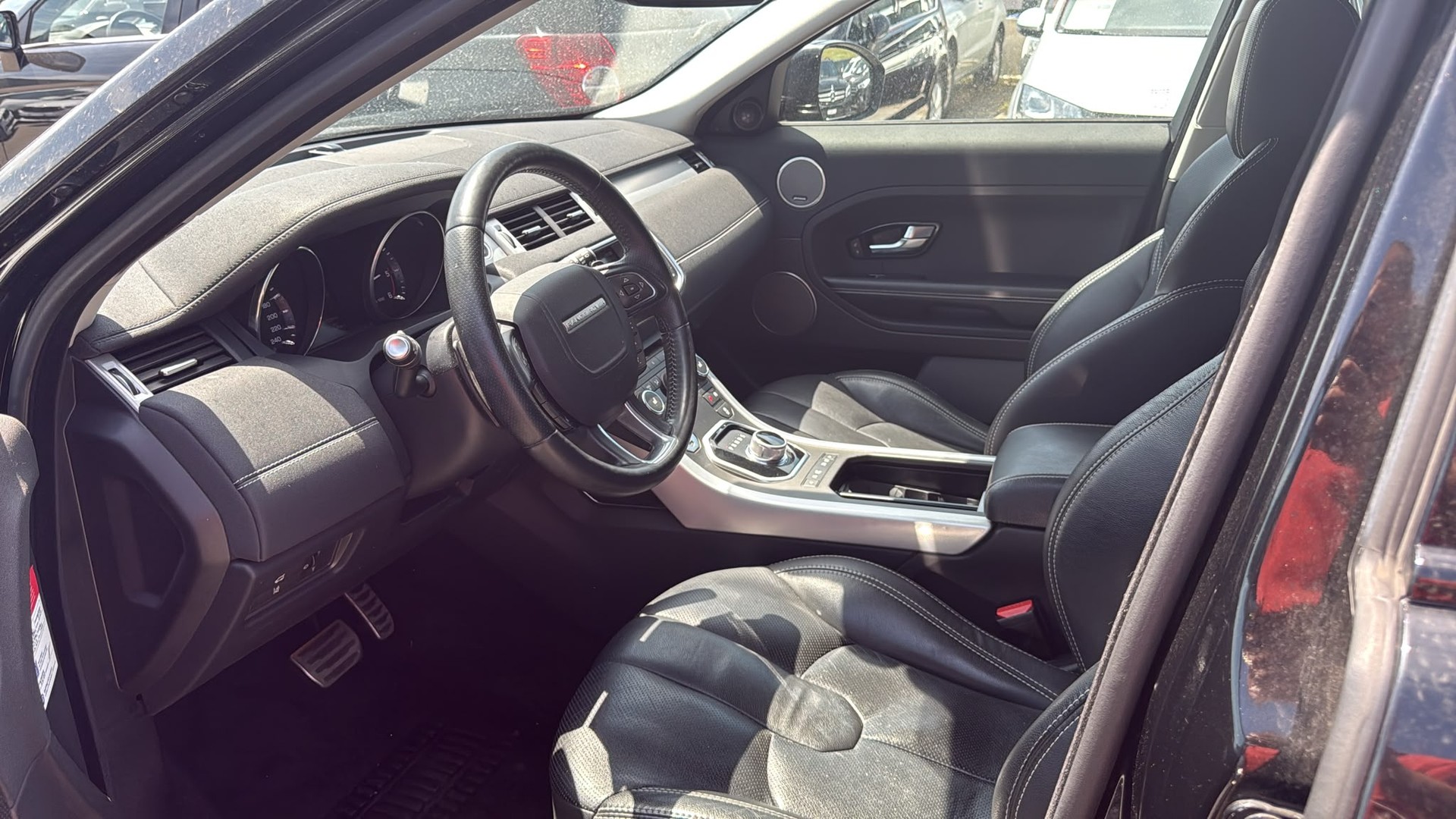 LAND ROVER Range Rover Evoque 2.2 SD4 Dynamic AT9-image-16