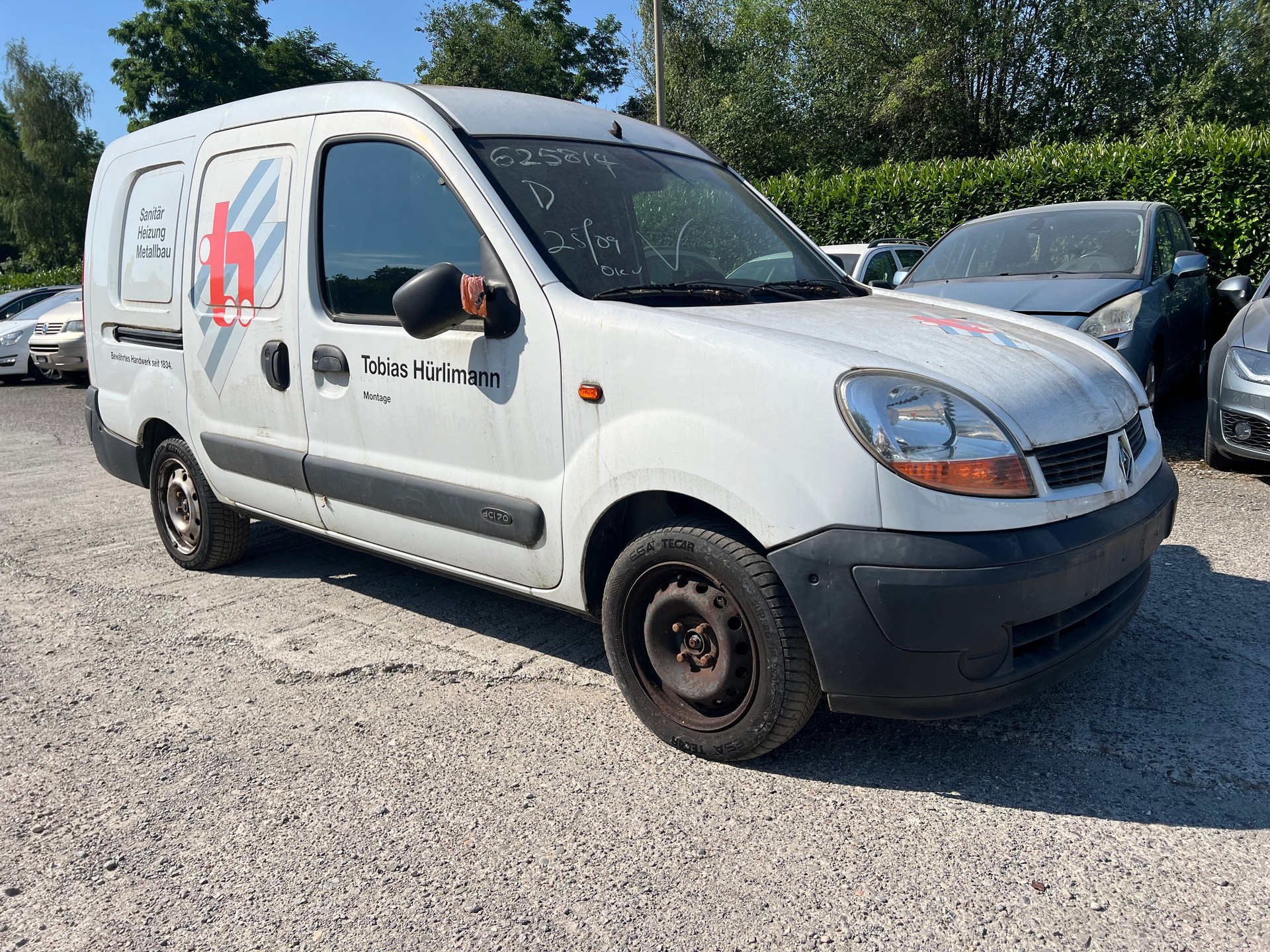 RENAULT Kangoo 1.5 dCi Grand Volume-image-1