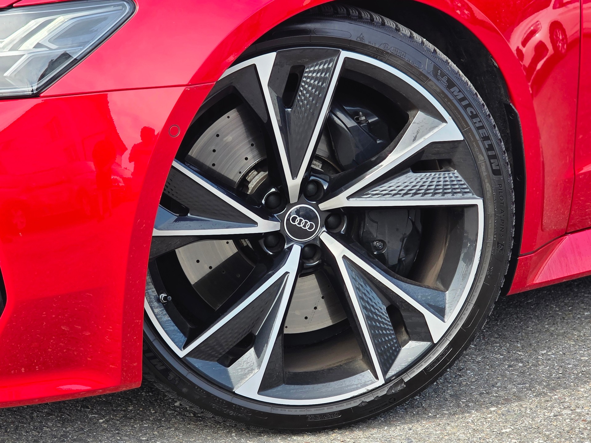 AUDI RS7 Sportback MHEV * CH-Fahrzeug *-image-3