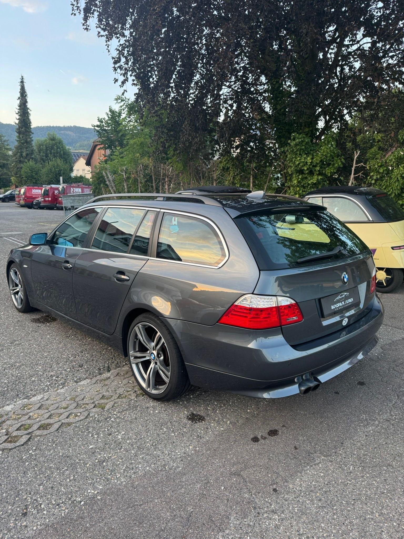 BMW 523i Touring Steptronic-image-5