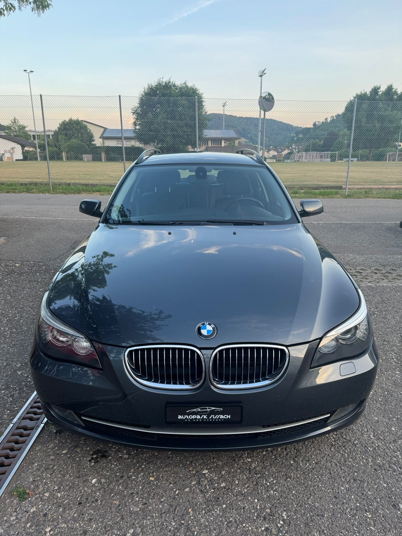 BMW 523i Touring Steptronic-image-1